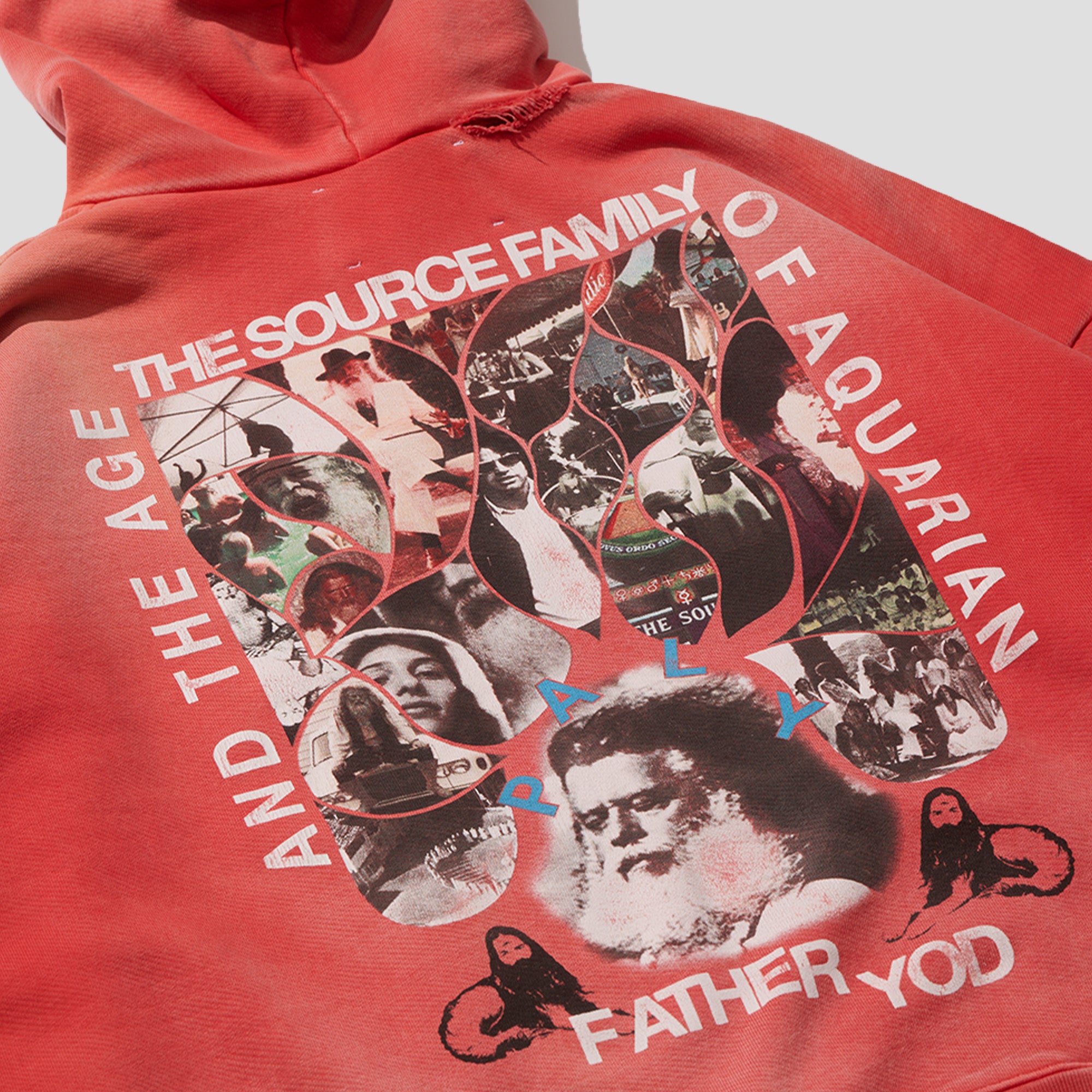 SOURCE FAMILY HOODED SWEATSHIRT