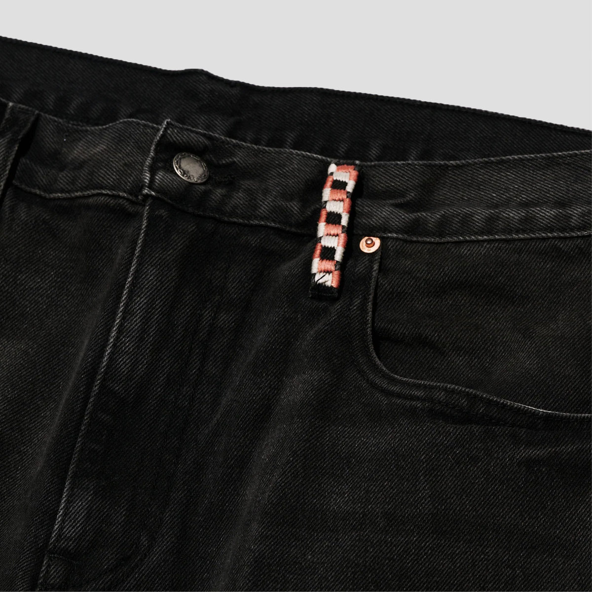 IDOLE STRAIGHT LEG JEANS