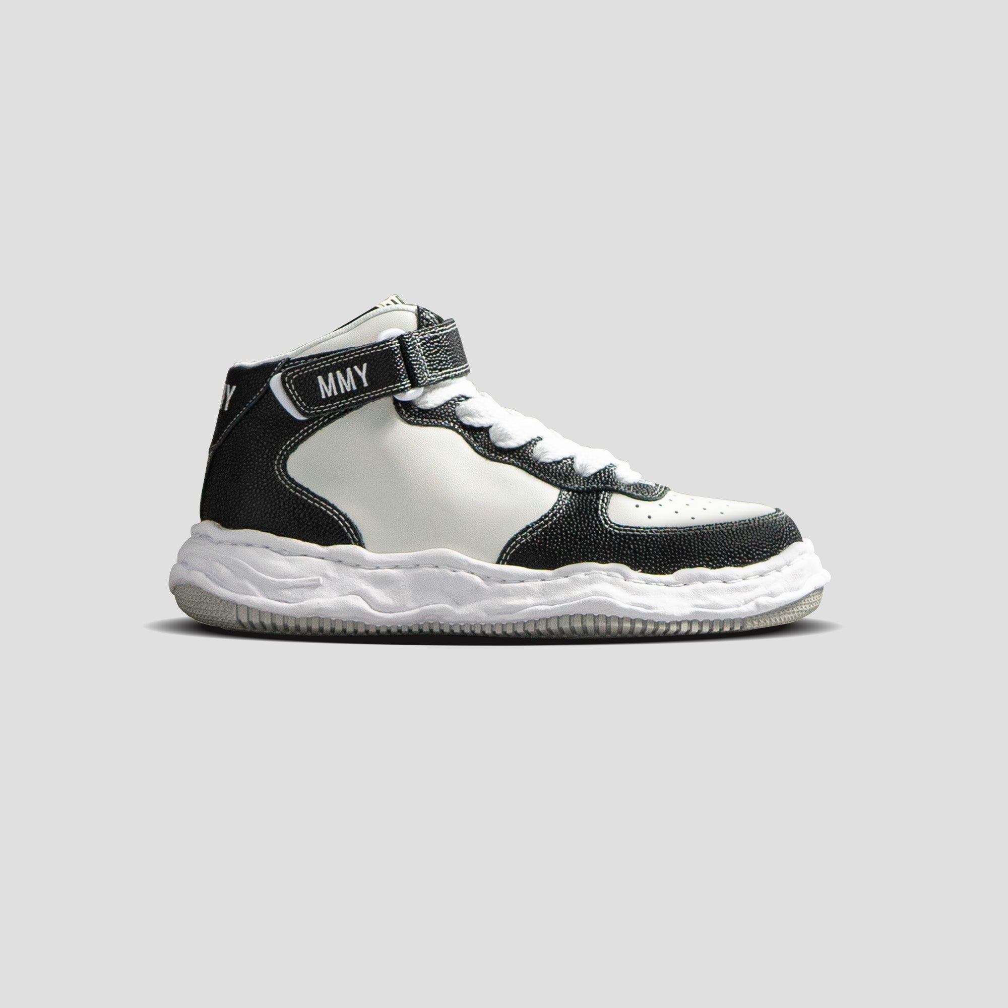 WAYNE OG SOLE MID-TOP PEBBLE LEATHER SNEAKERS