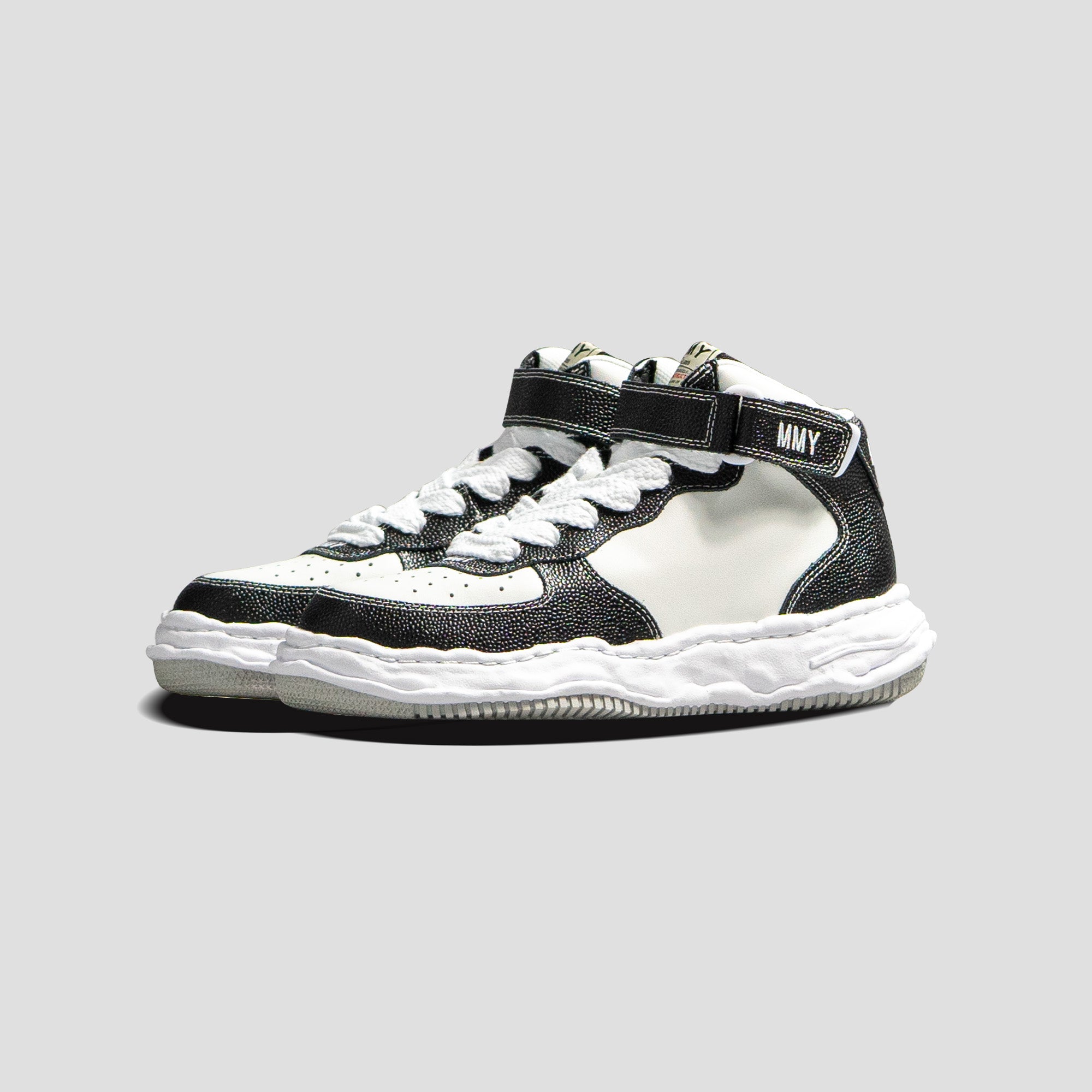 WAYNE OG SOLE MID-TOP PEBBLE LEATHER SNEAKERS