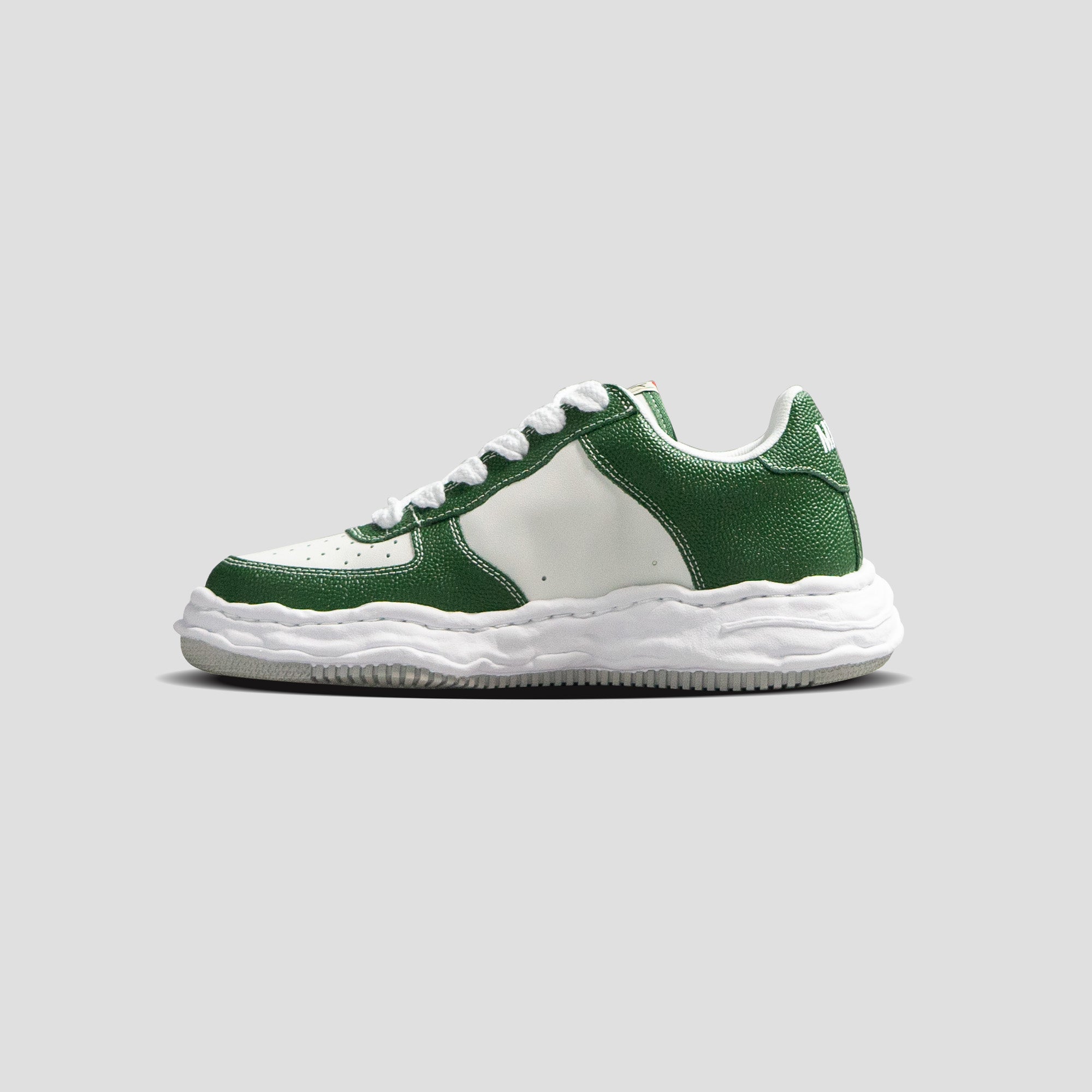 WAYNE OG SOLE LOW-TOP PEBBLES LEATHER SNEAKERS