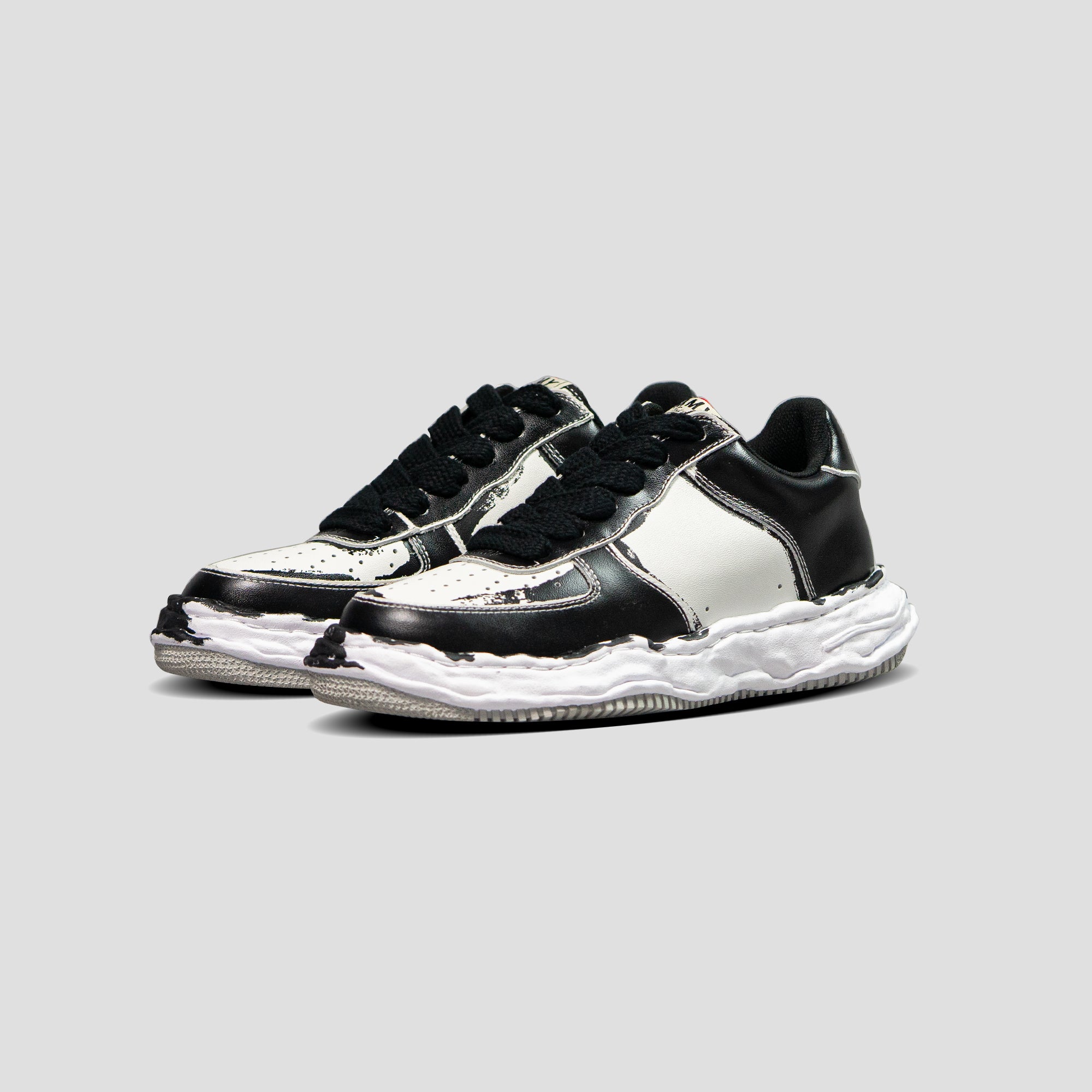 WAYNE OG SOLE LOW-TOP PAINTED LEATHER SNEAKERS
