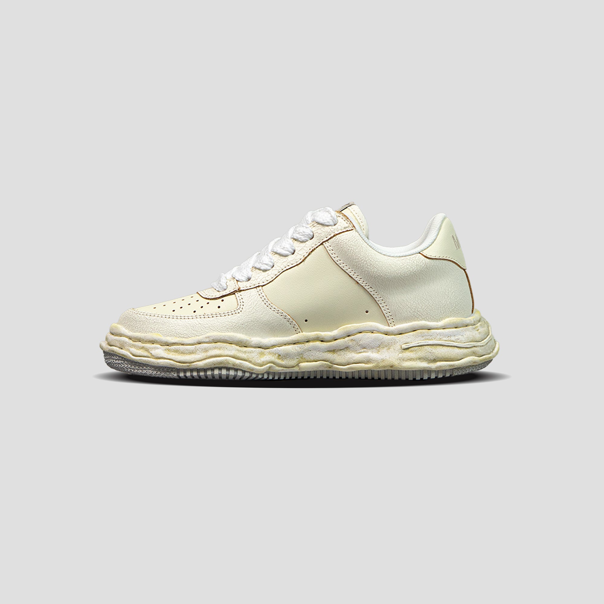 WAYNE OG SOLE LOW-TOP LEATHER SNEAKERS