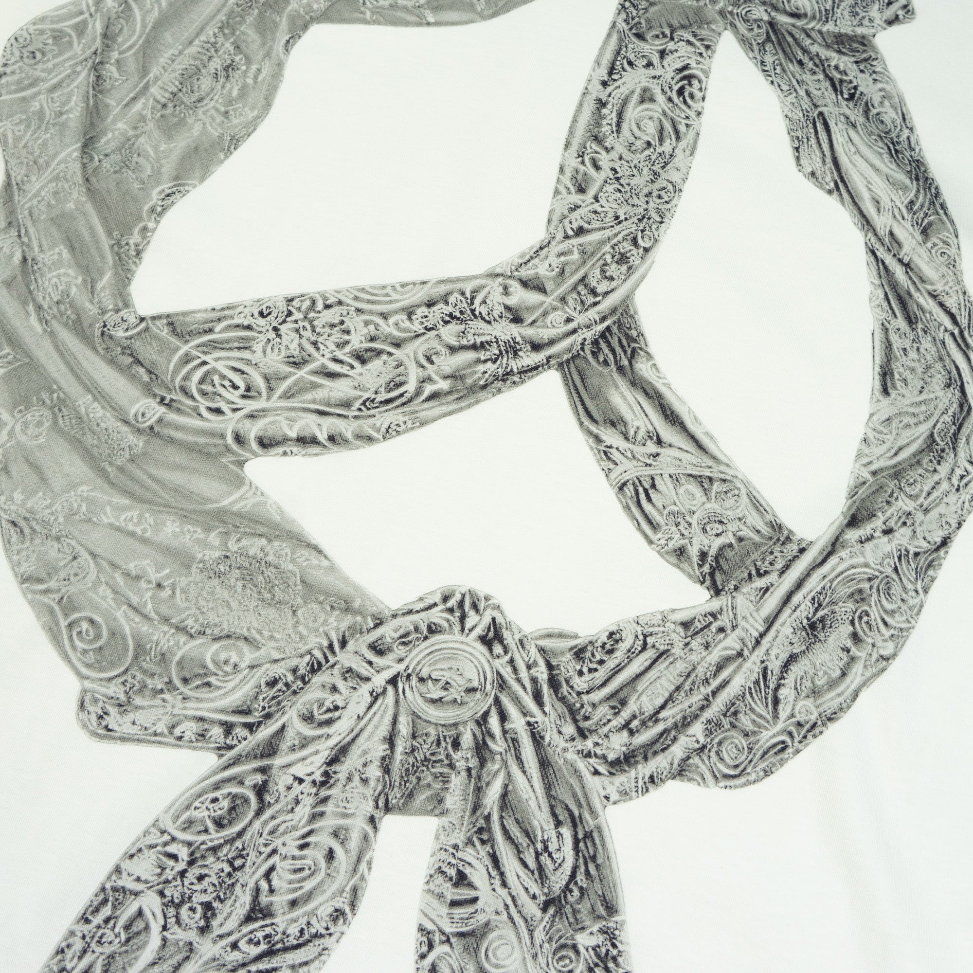 THE BOY SCARF T-SHIRTS