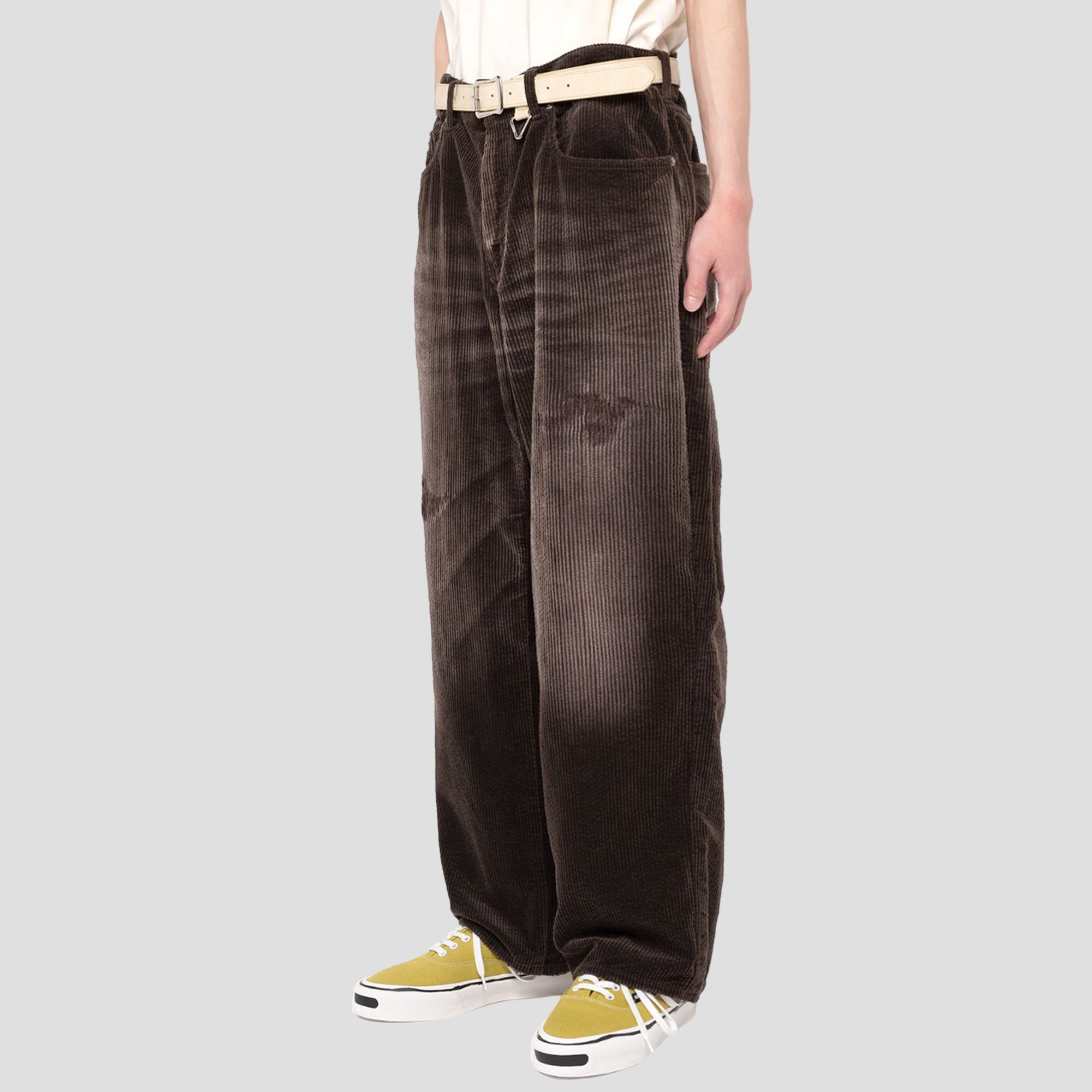 DISTRESSED BAGGY CORDUROY PANTS