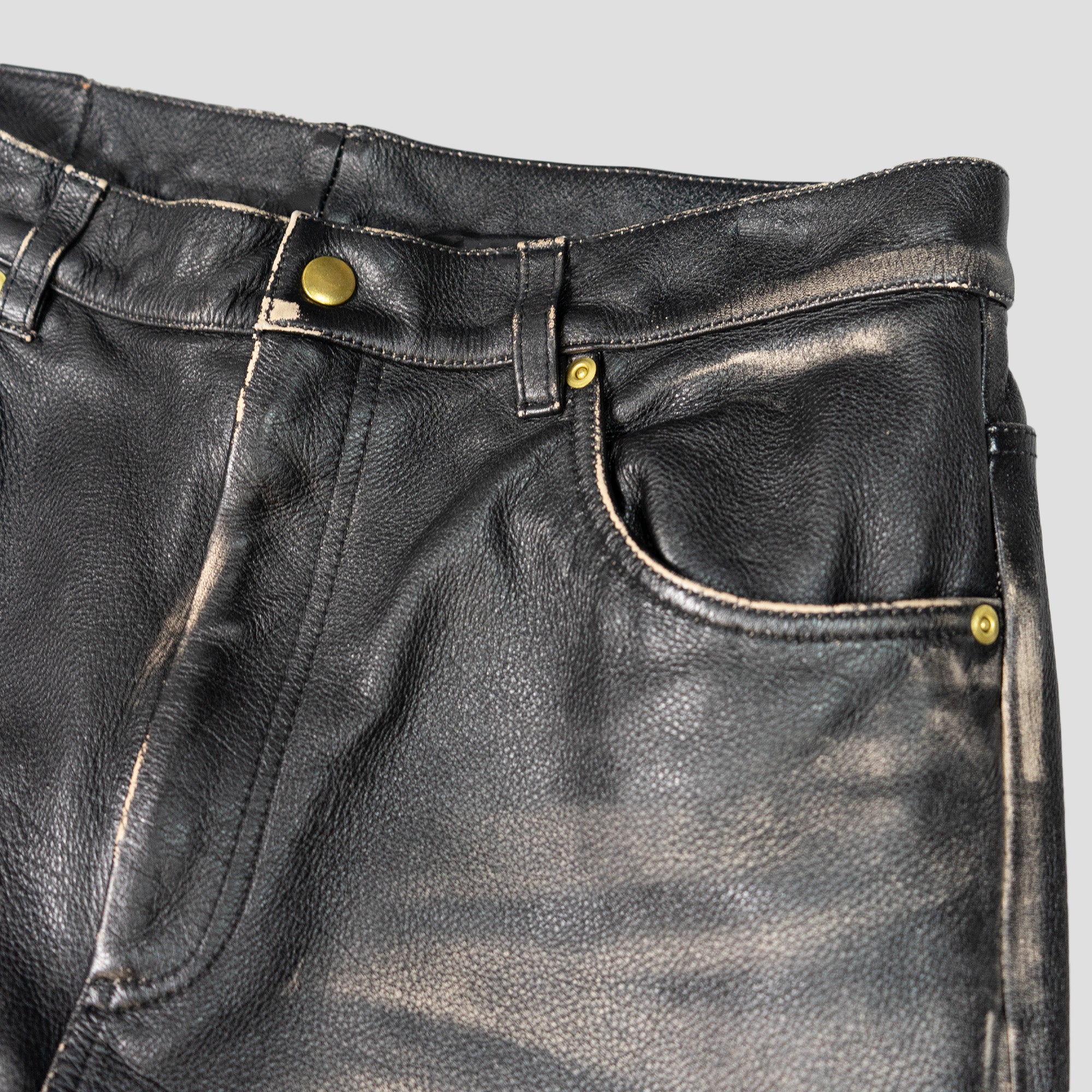 LEATHER PANTS