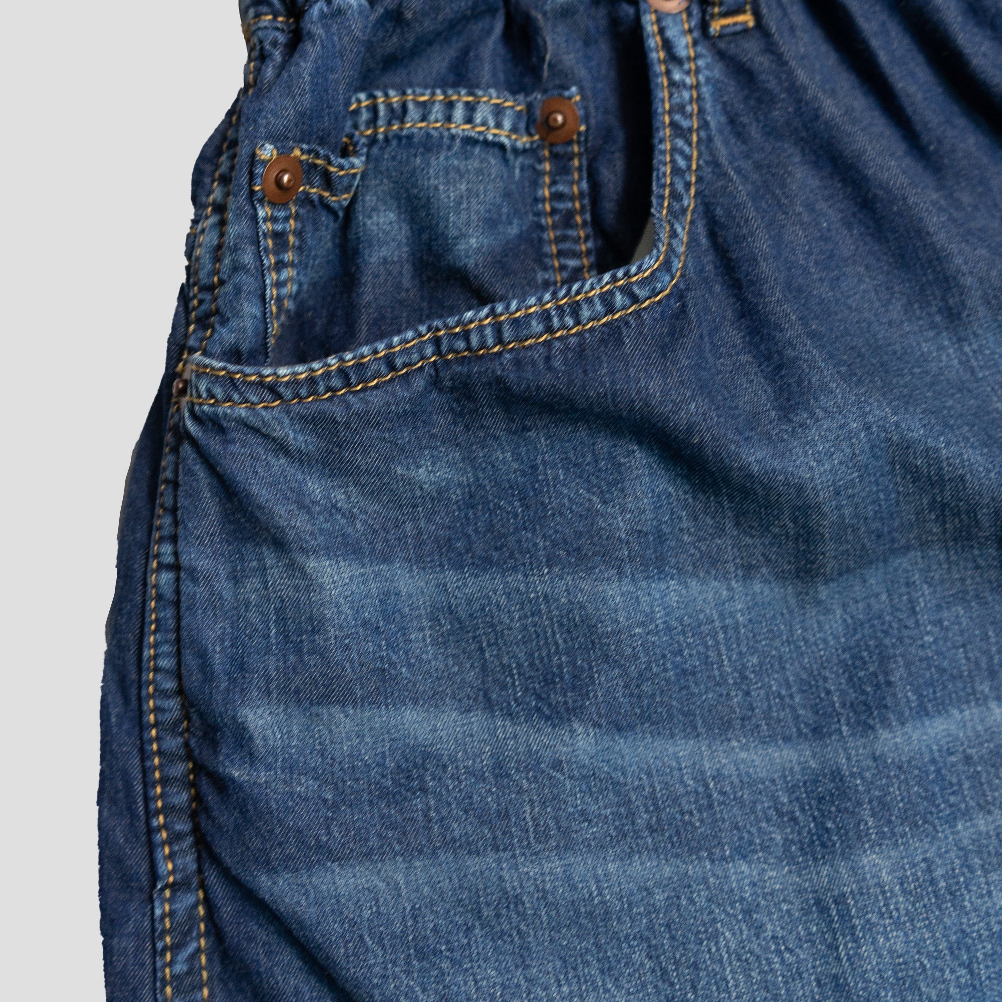 TENCEL DENIM GATHERED PANTS