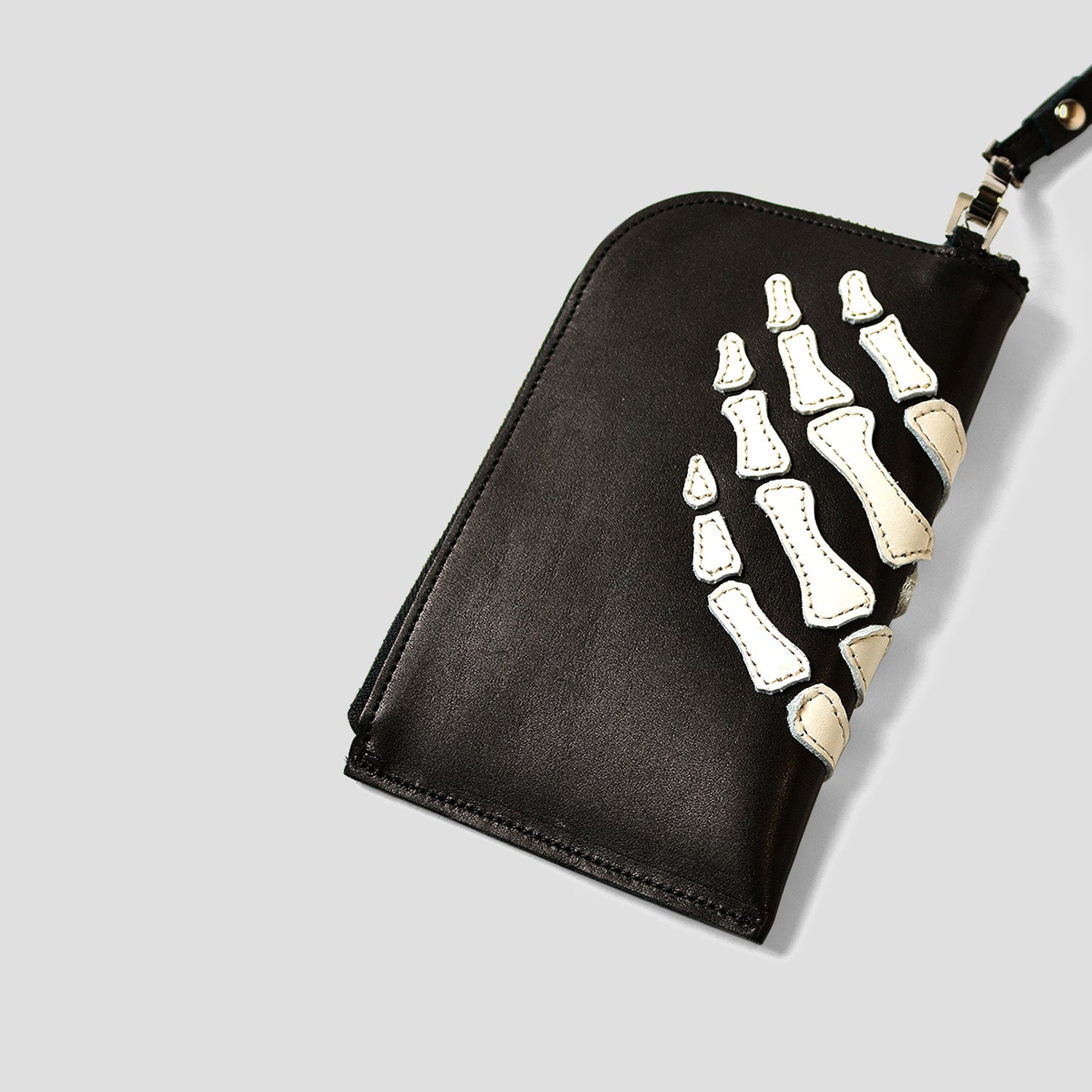 LEATHER BONE NECK POUCH