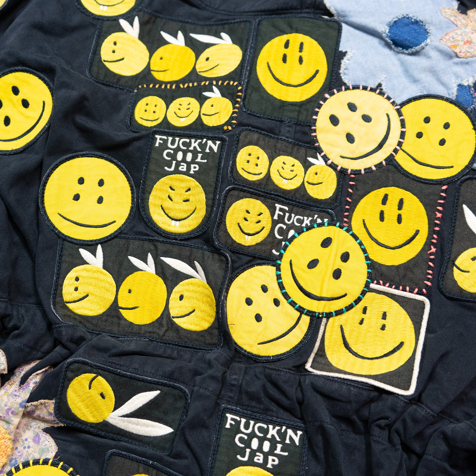 KATSURAGI COTTON RING COAT (SMILIE PATCHES)