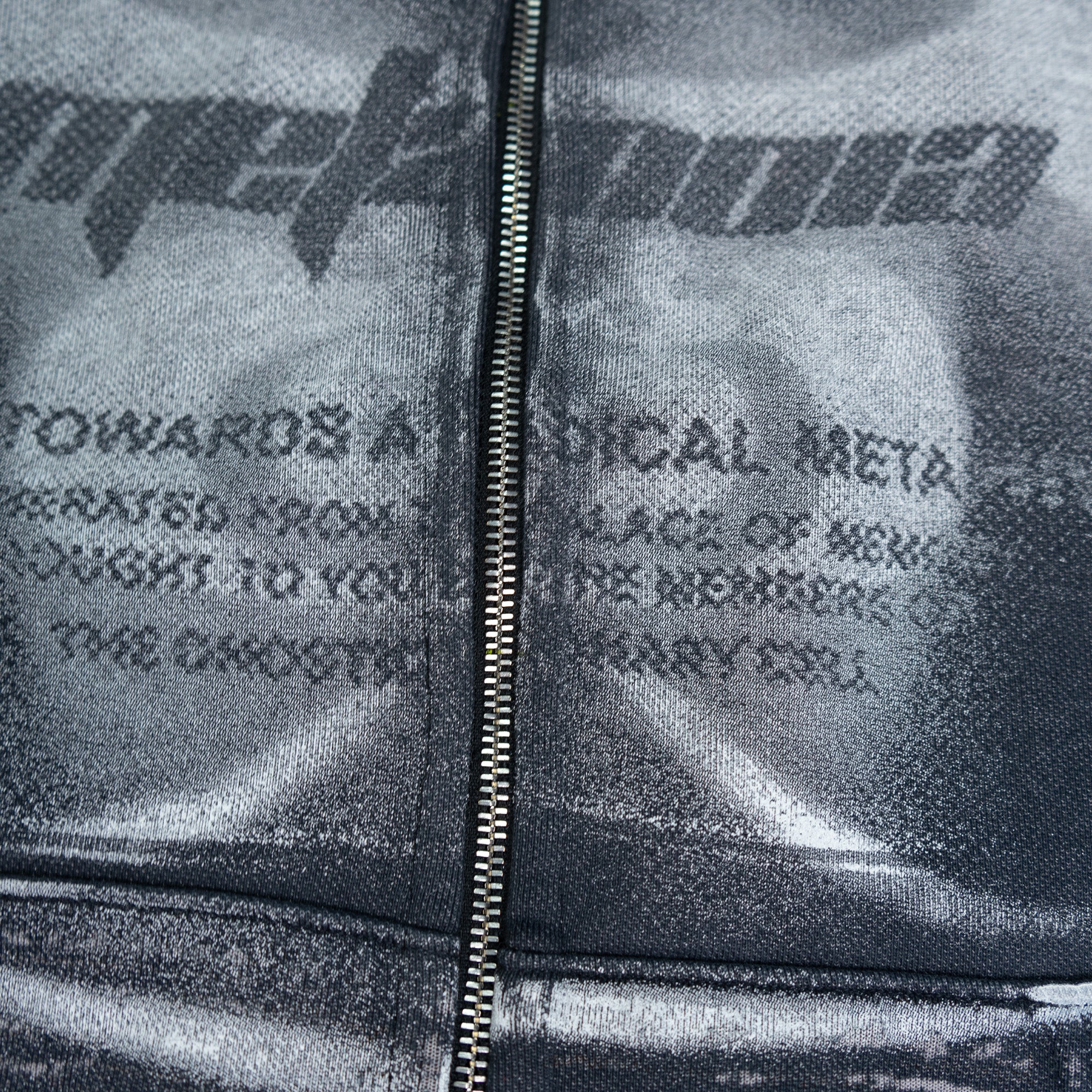 RADICAL ALMA CVA ZIP HOODIE