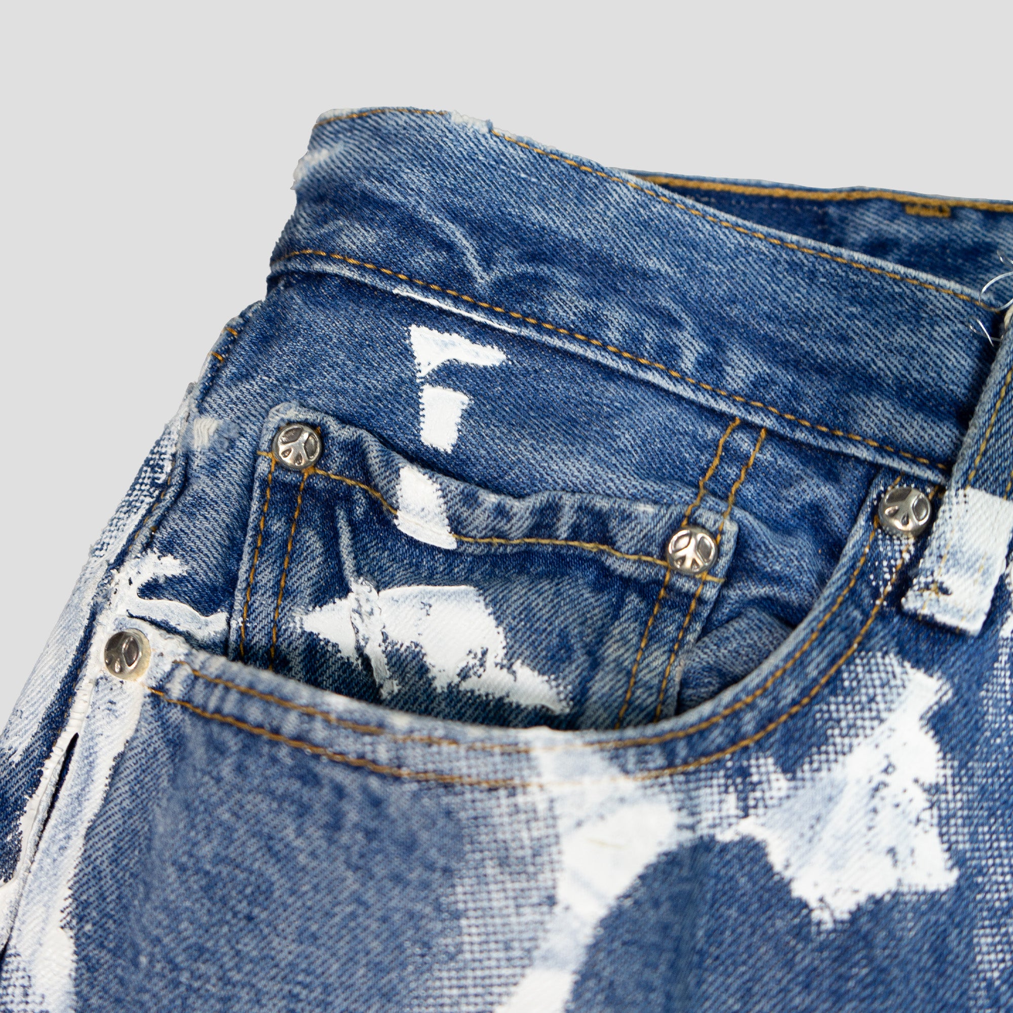 HEART FLARE DENIM JEANS