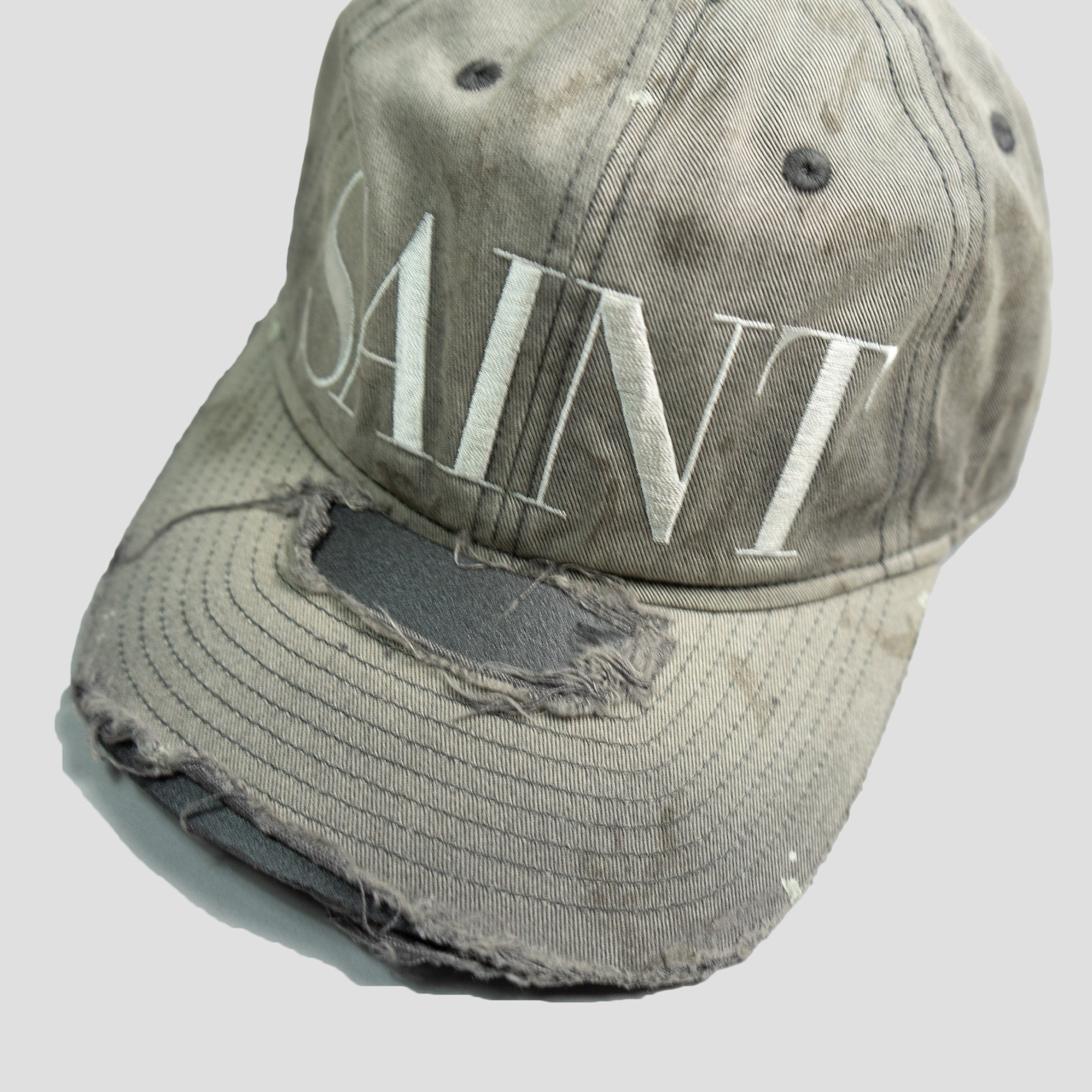 SAINT CAP