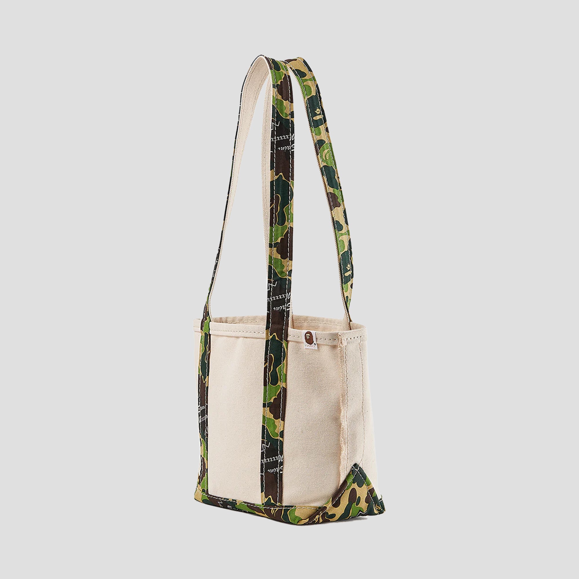 SAINT MXXXXXX x A BATHING APE® CAMO TOTE BAG (S)