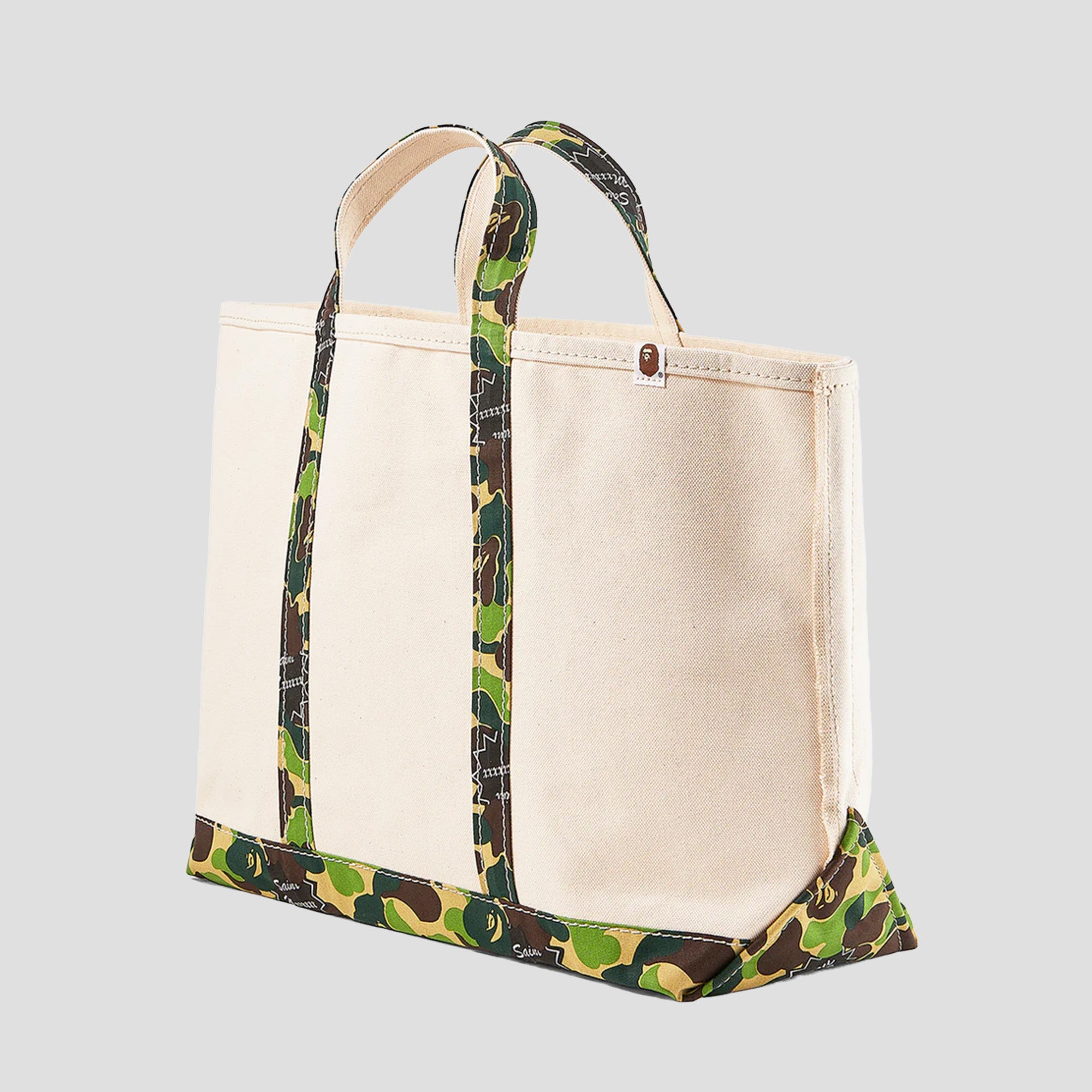 SAINT MXXXXXX x A BATHING APE® CAMO TOTE BAG (L)
