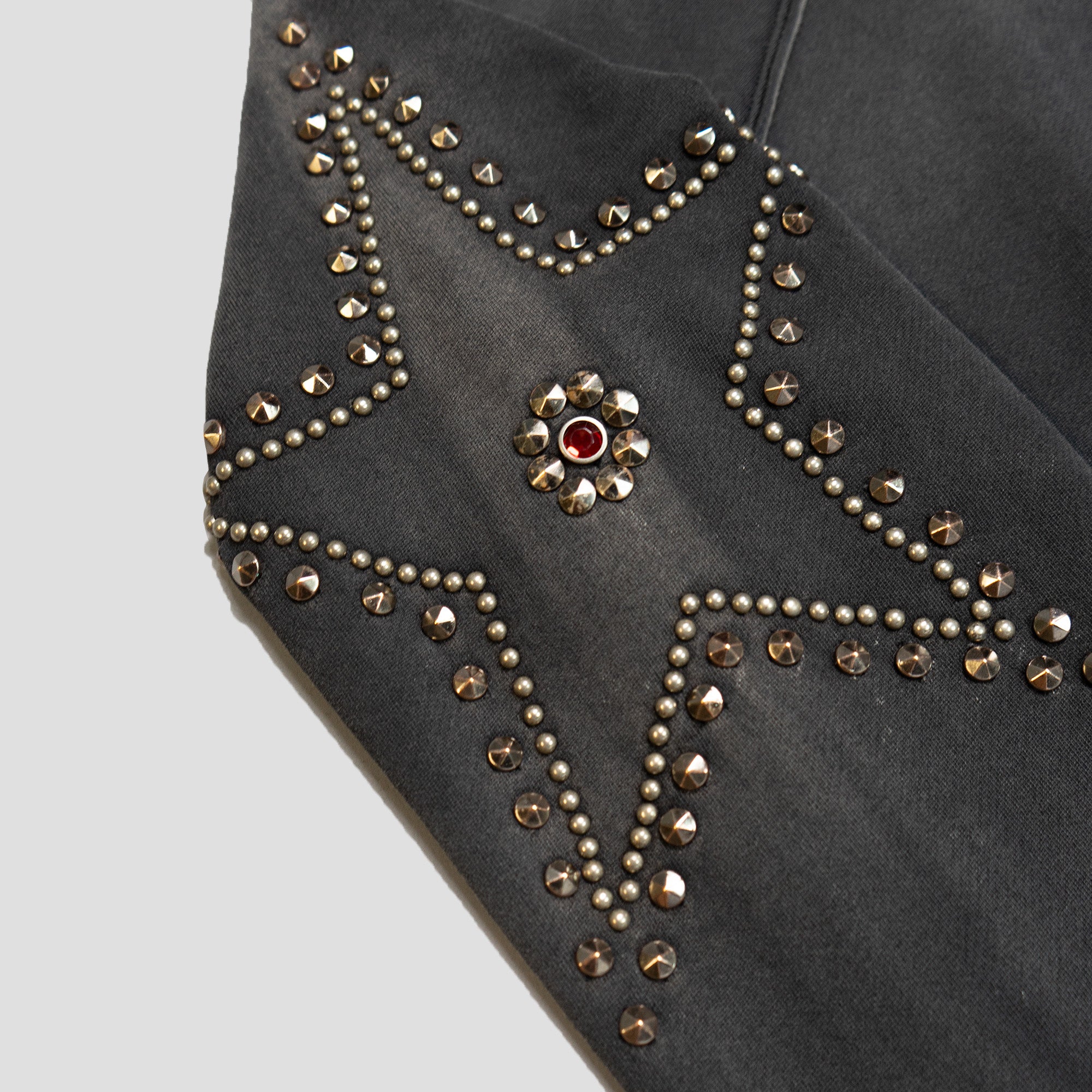 STAR STUDDED CREWNECK