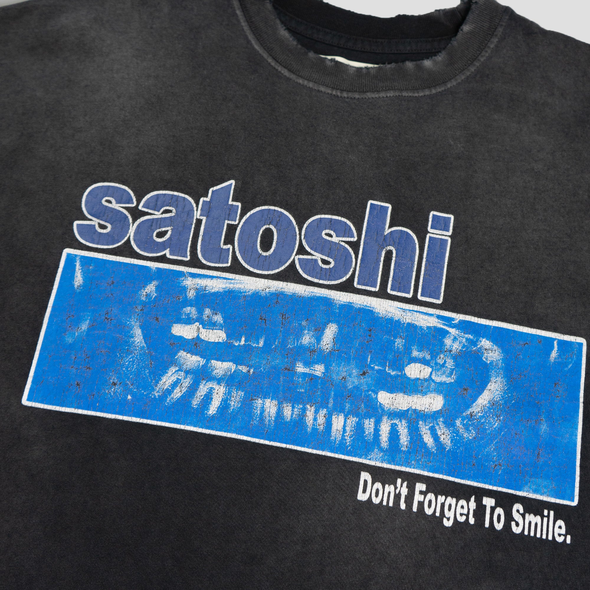 DON'T FORGET TO SMILE T-SHIRTS