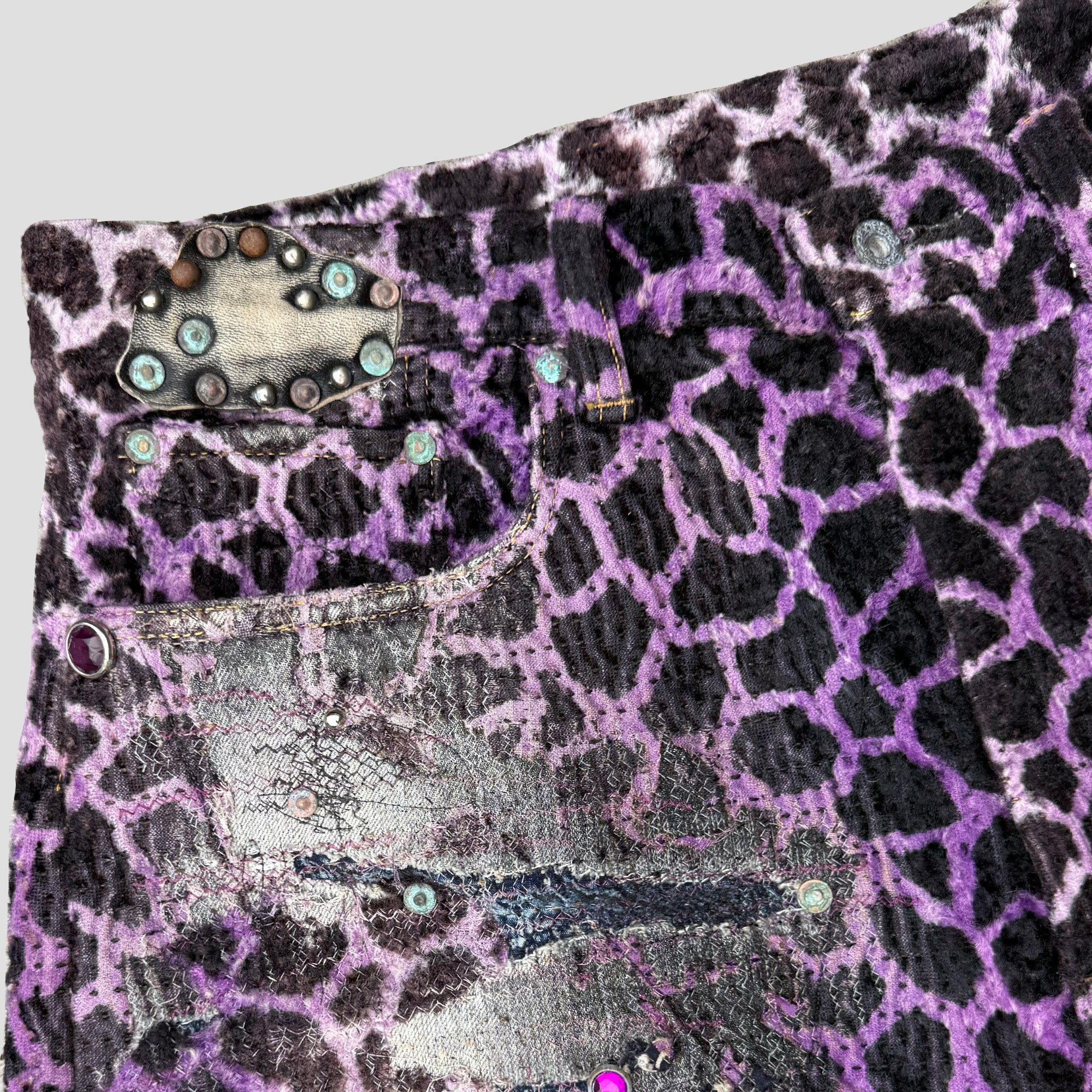 GIRAFFE ECO FUR BORO x STUDS BAGGY SHORTS