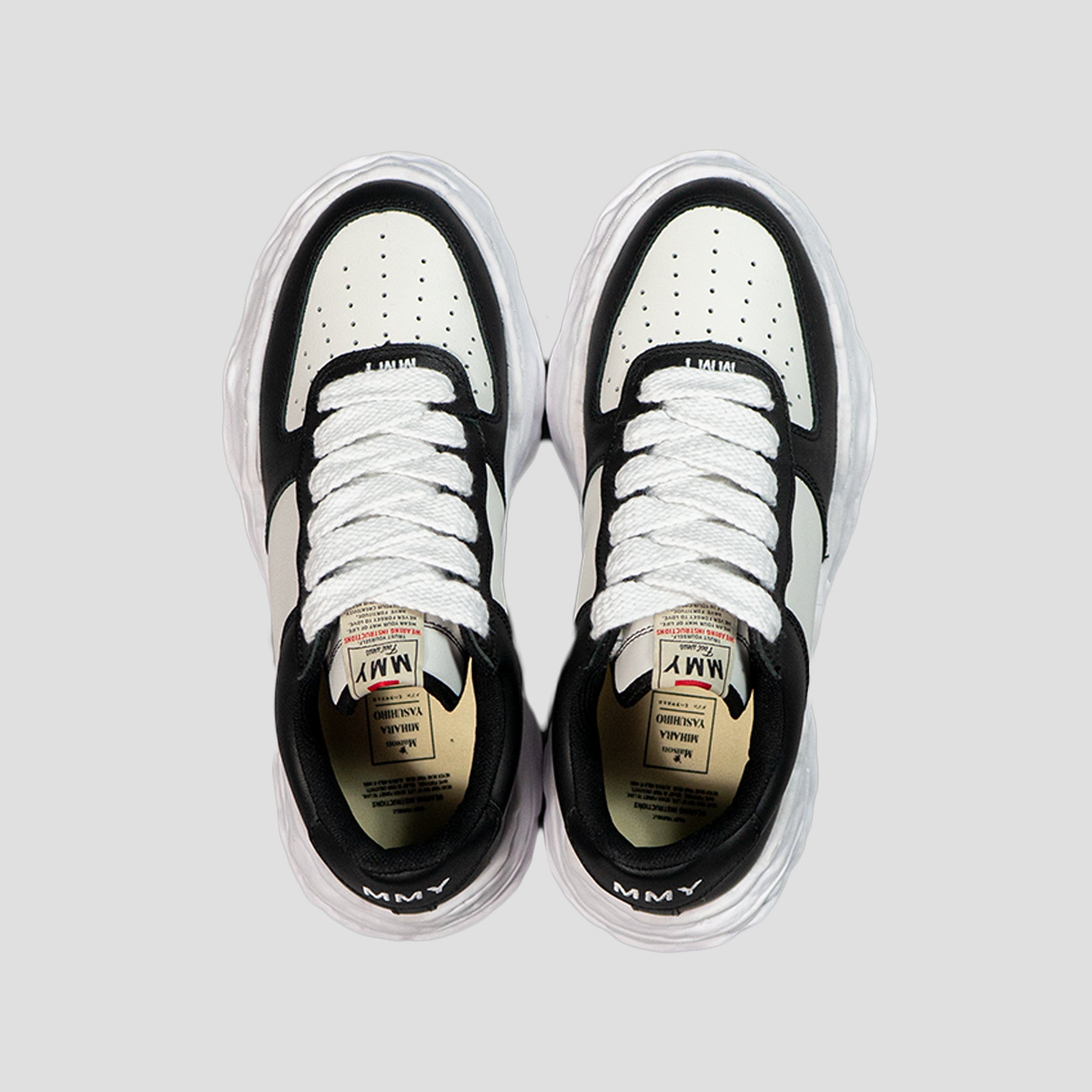 WAYNE OG SOLE LOW TOP SNEAKER - BLACK/WHITE