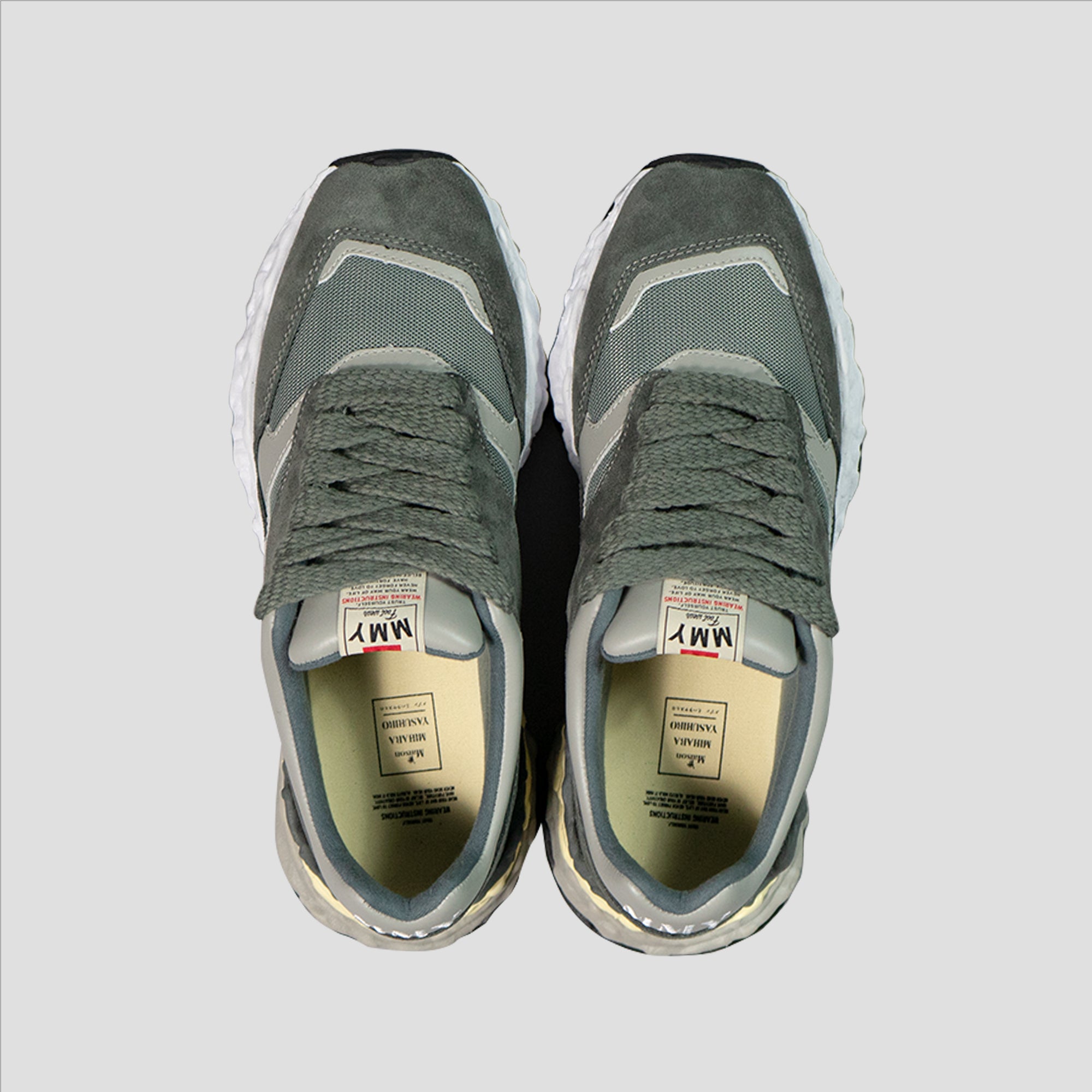 GEORGE OG SOLE LOW-TOP LEATHER SNEAKER