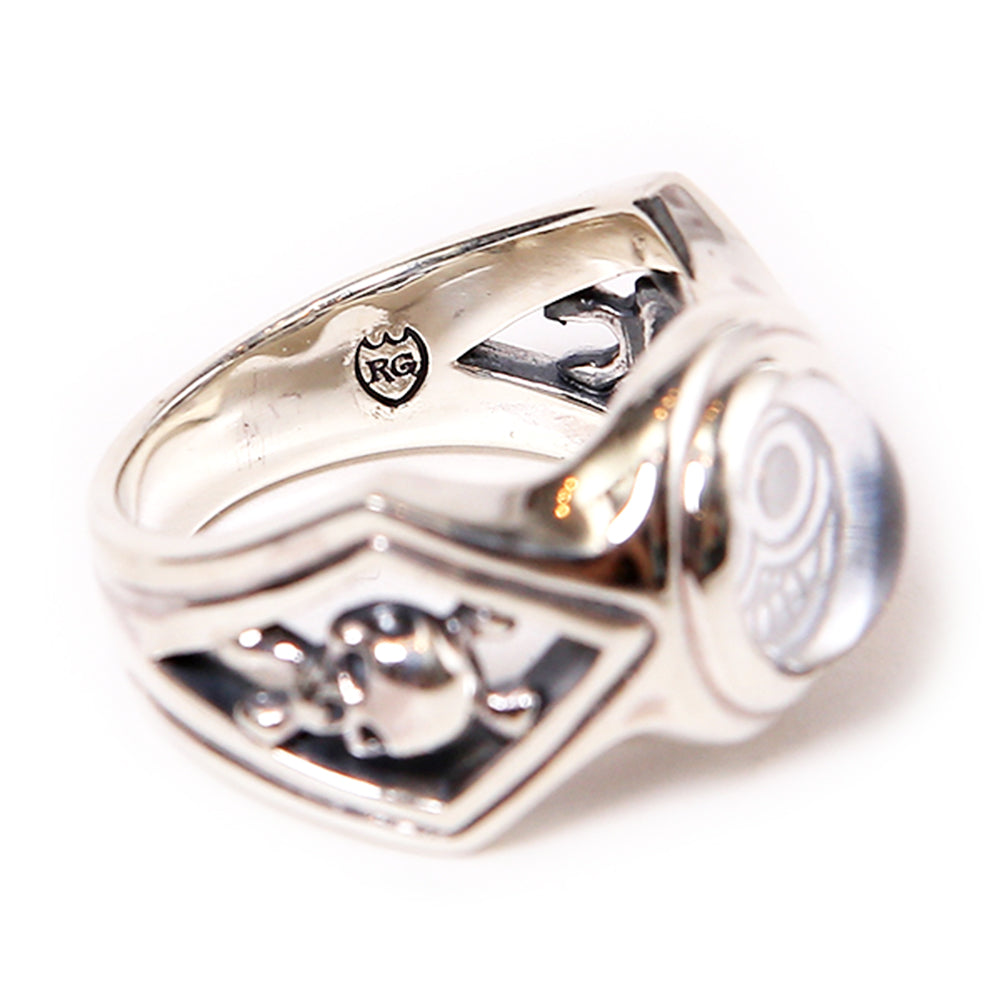 MAGICAL DESIGN - MARKED CRYSTAL RING - SILVER