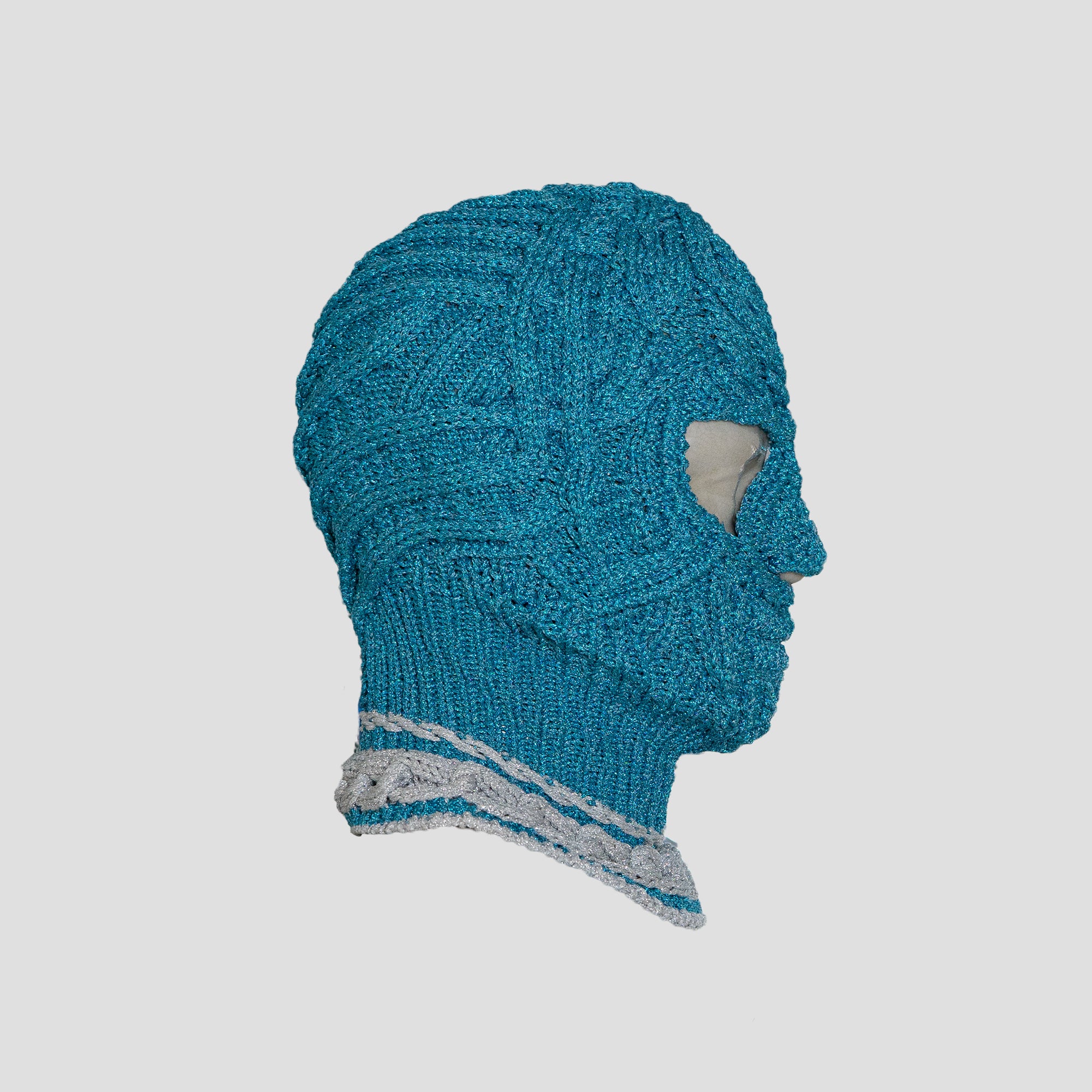 GLITTER SKULL KNIT BEANIE