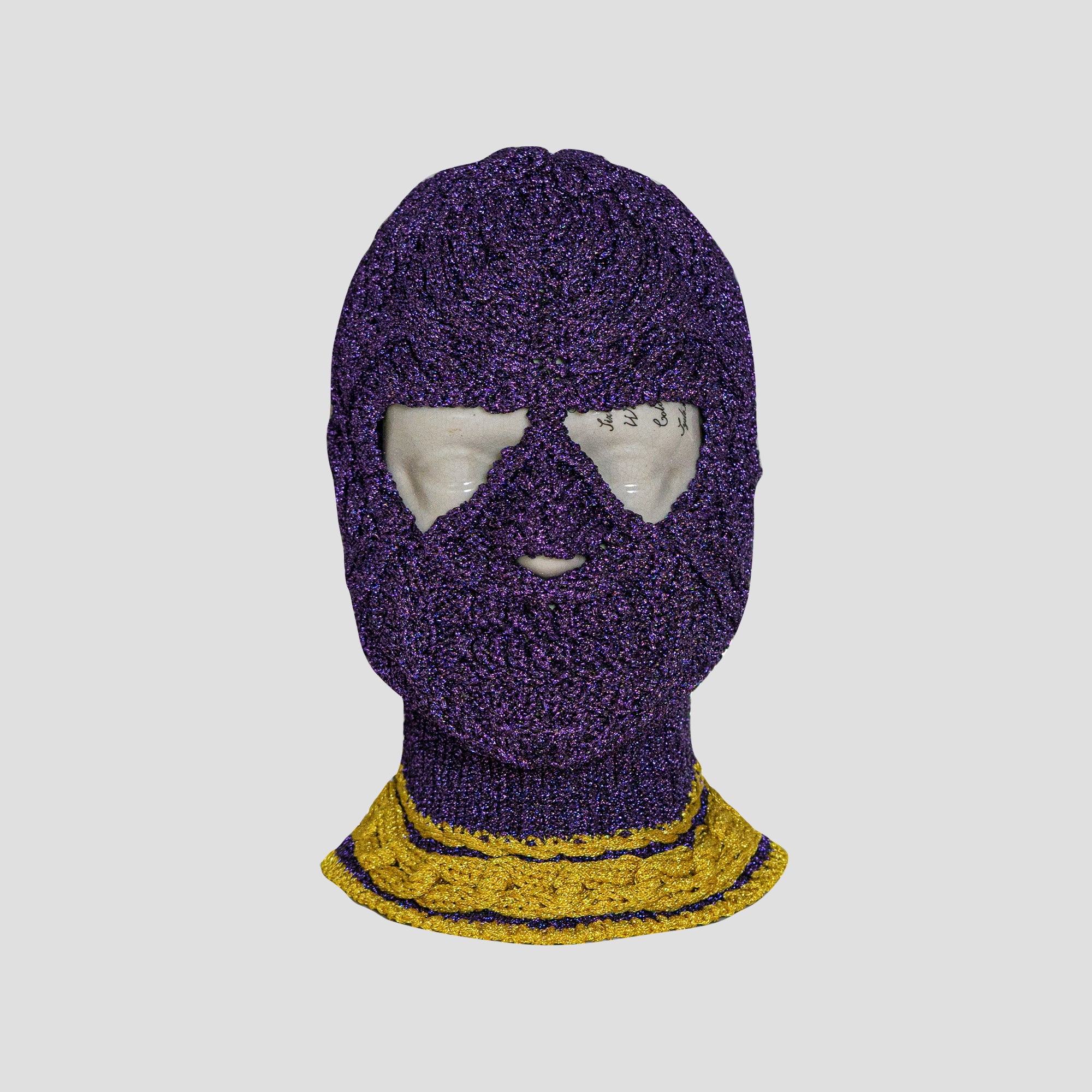 GLITTER SKULL KNIT BEANIE