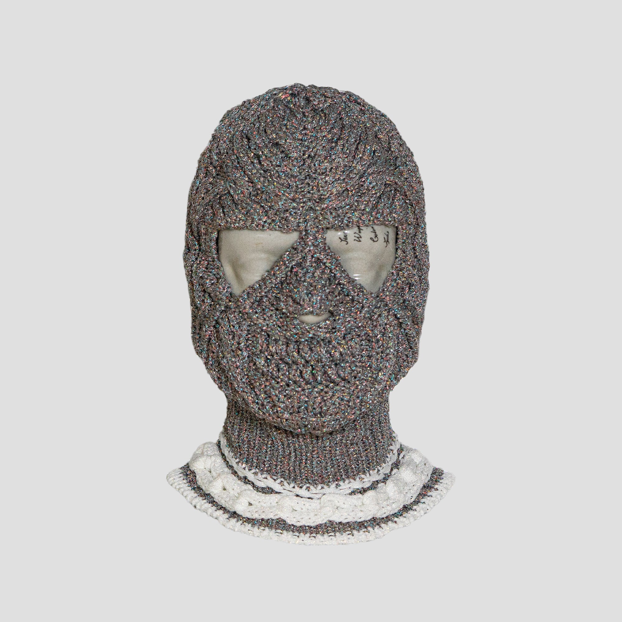 GLITTER SKULL KNIT BEANIE