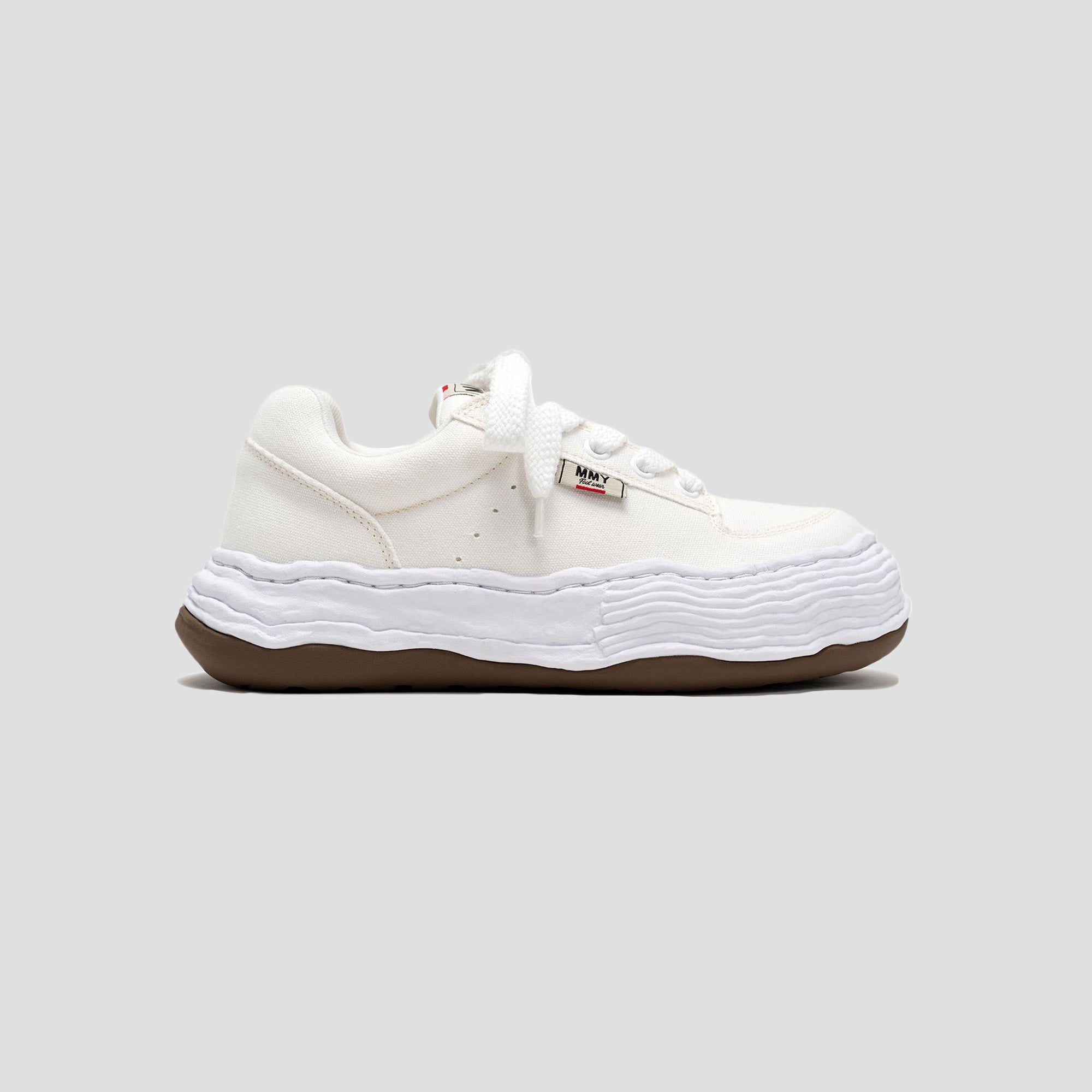 OLIVER OG SOLE CANVAS LOW-TOP SNEAKERS