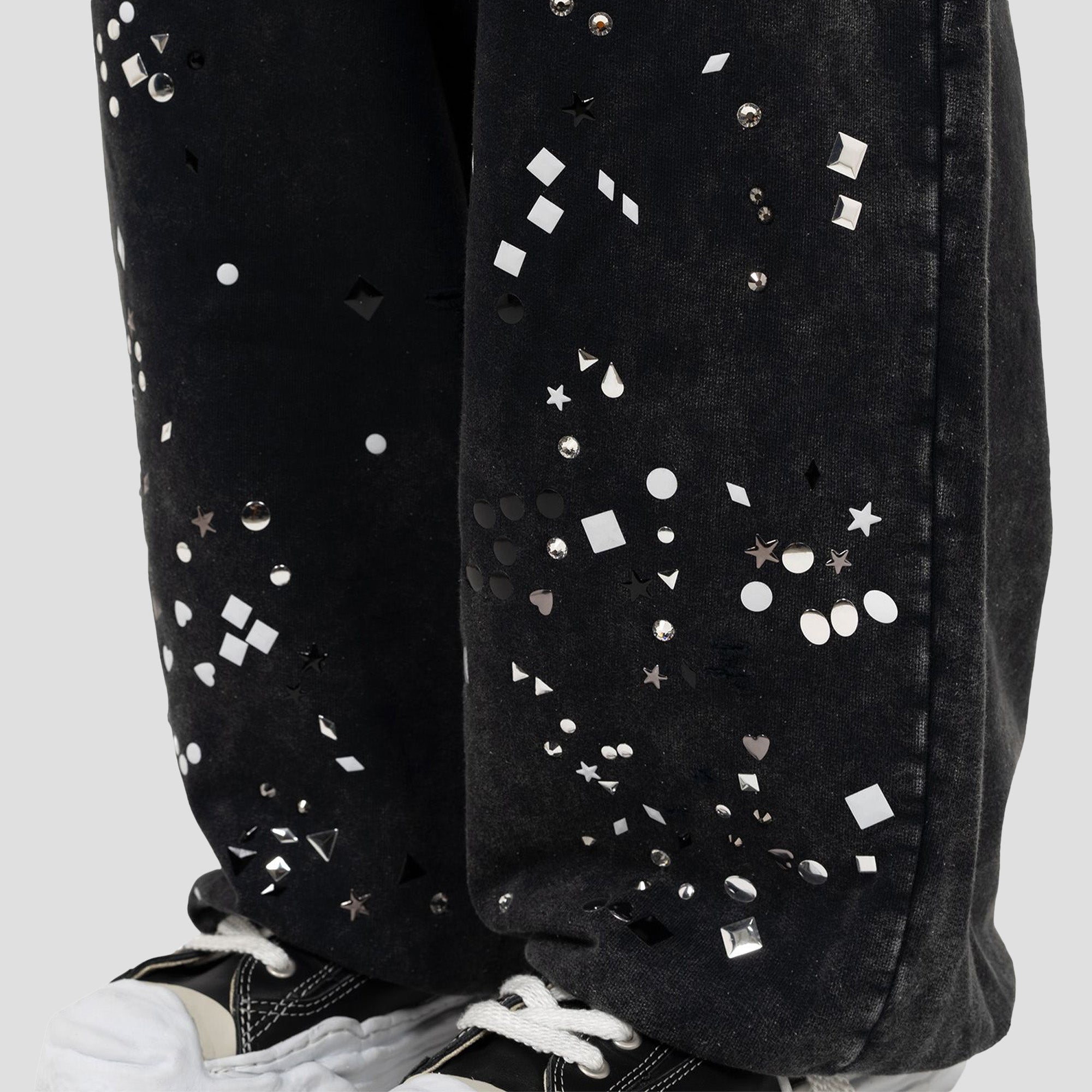 EMBELLISHED BLEACHED SWEAT PANTS