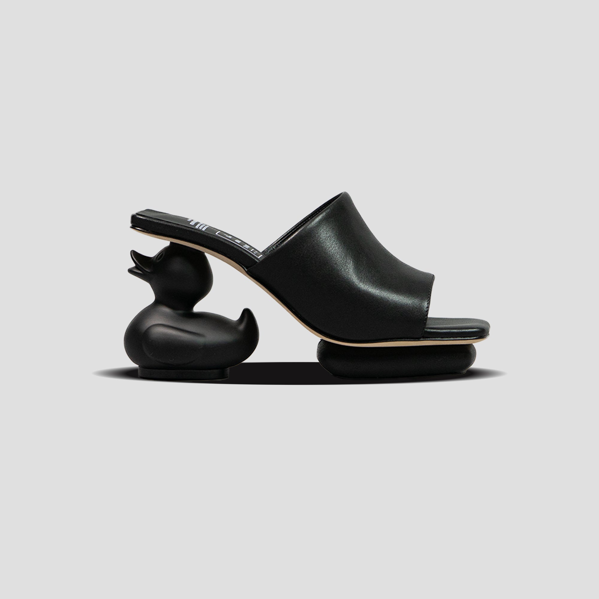 DUCK HEEL SANDALS