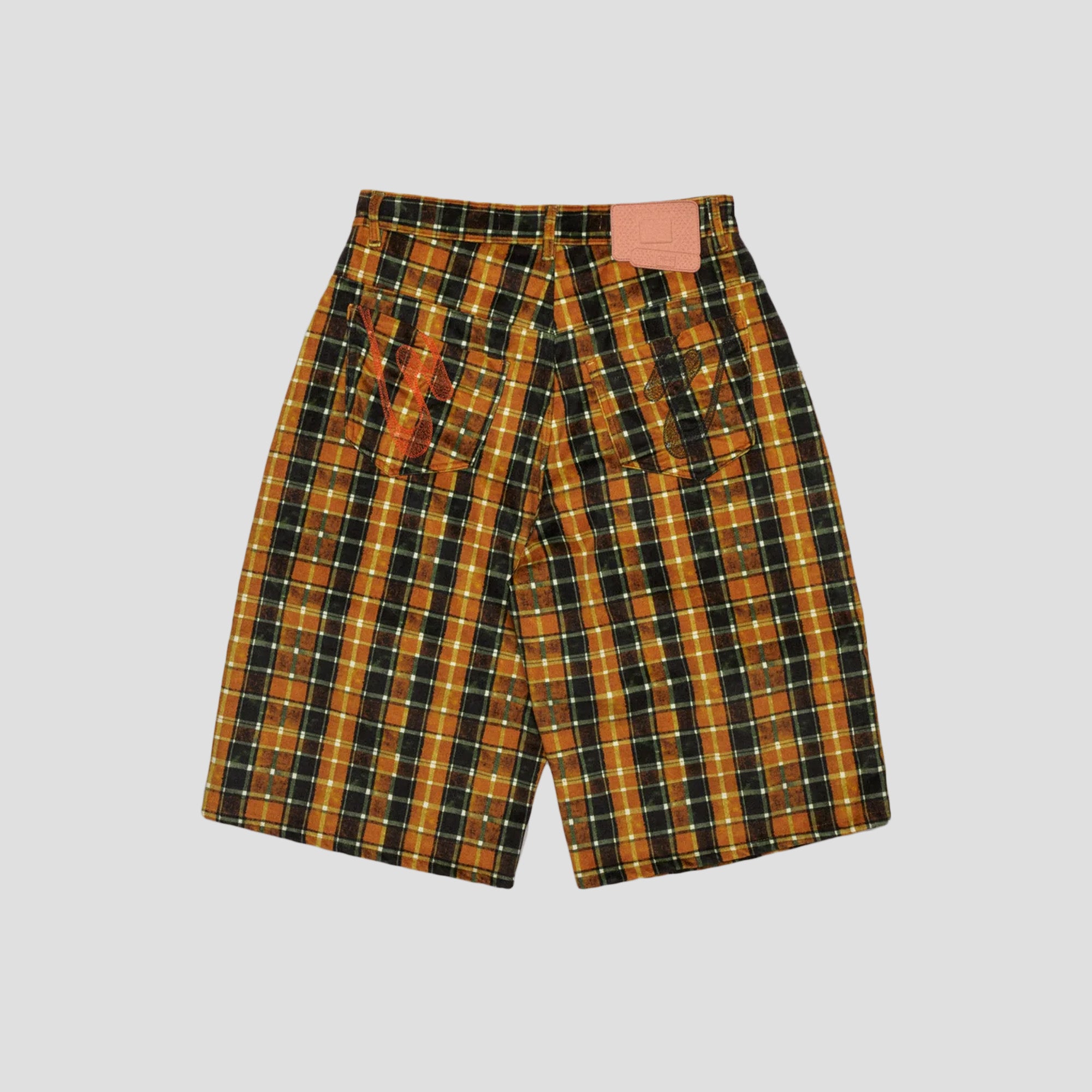CHECK LONG SHORTS