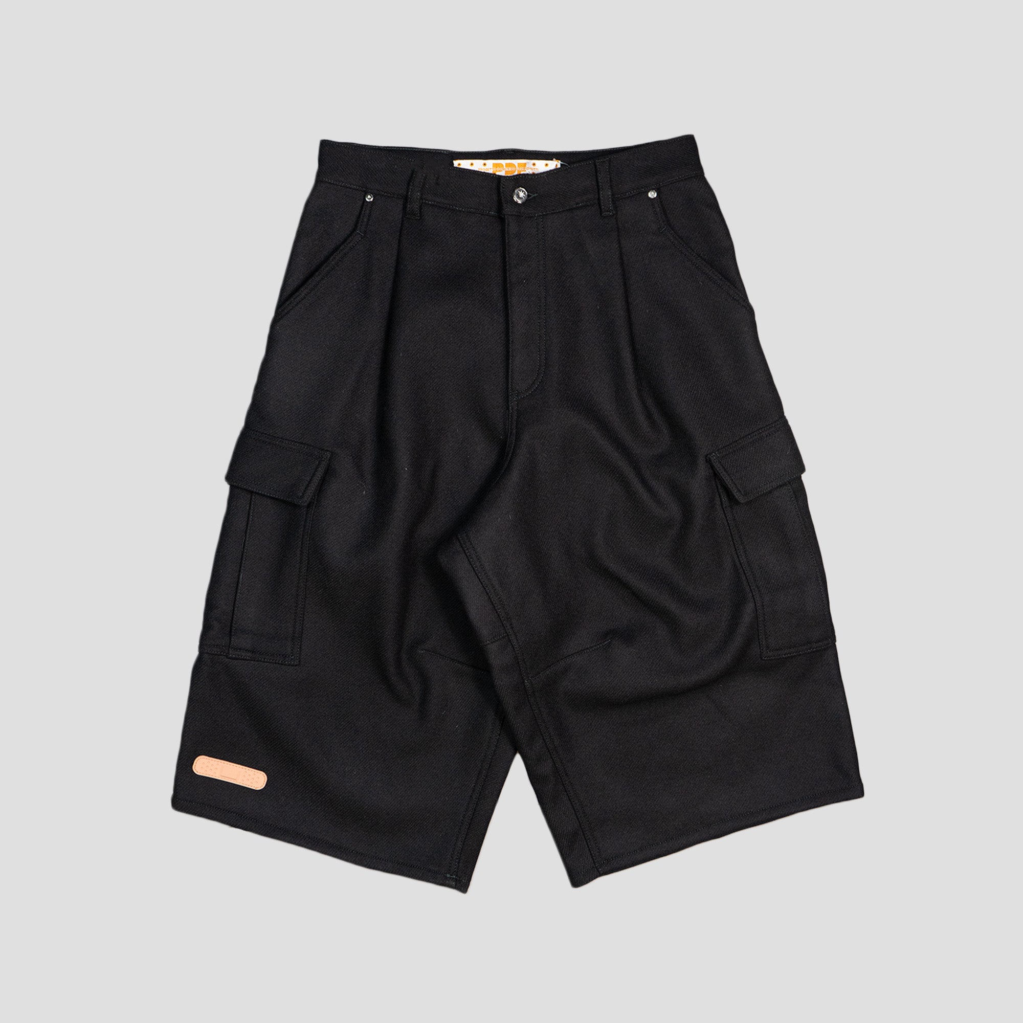 SLOUCH SHORTS