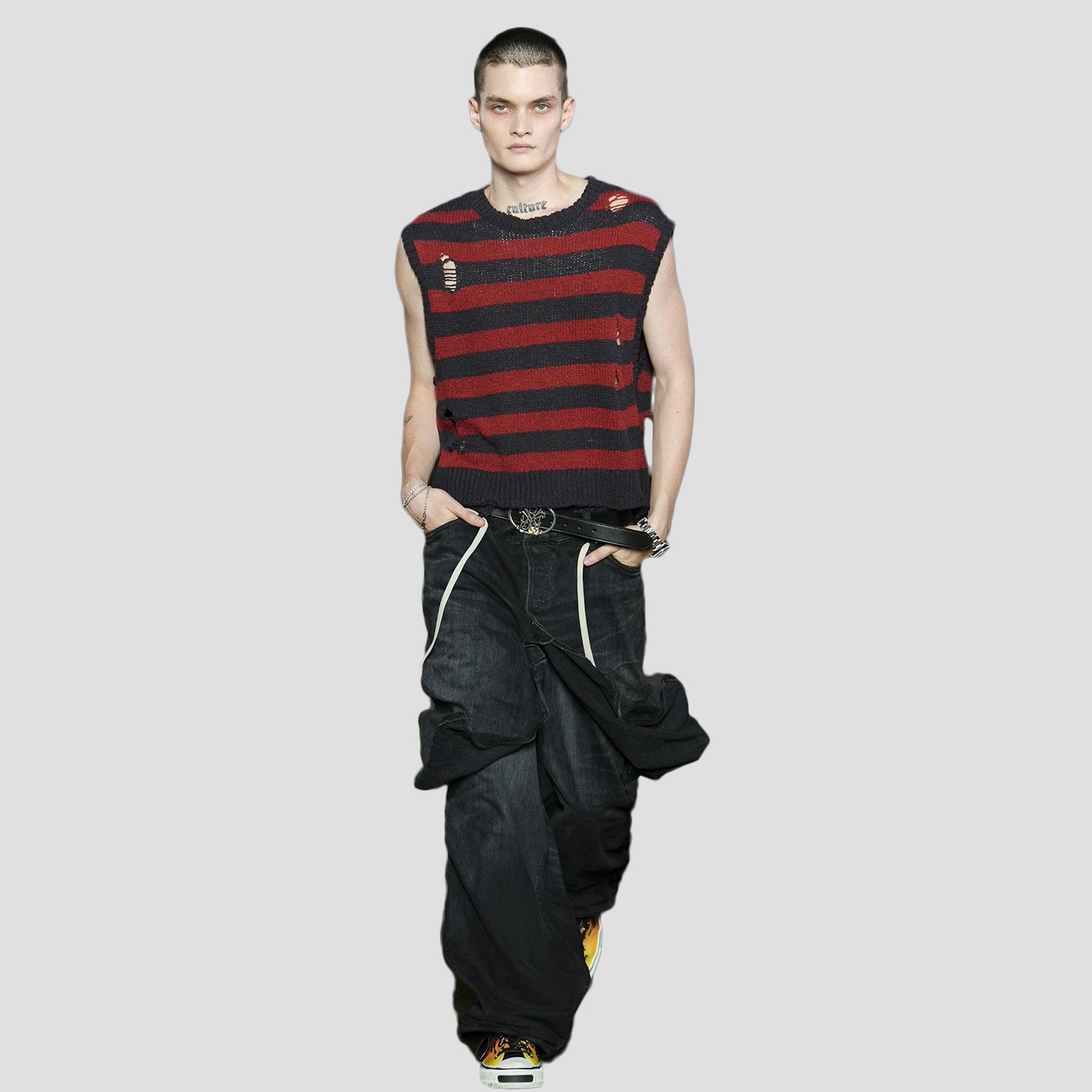 DISTRESSED KNIT BORDER VEST