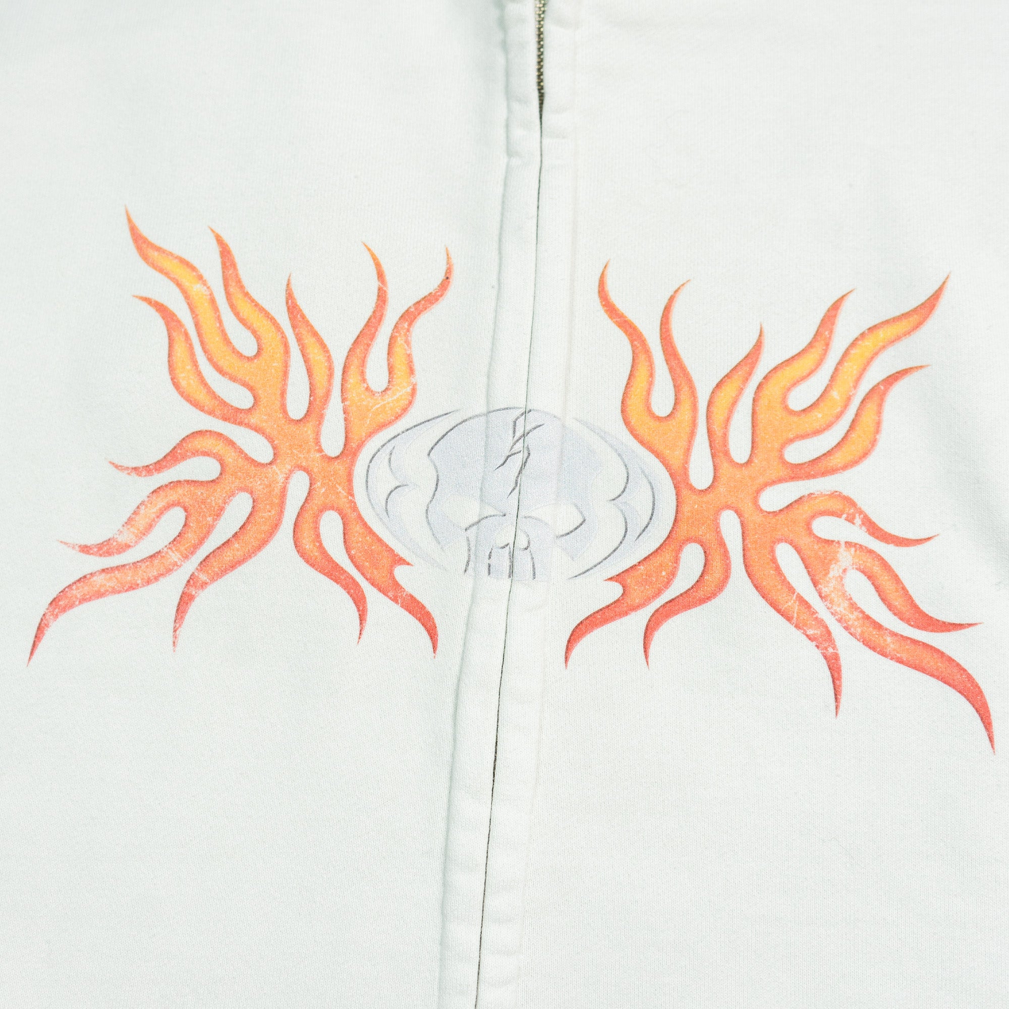 SKULL FLAME DISTRESSED ZIP-UP HOODIE