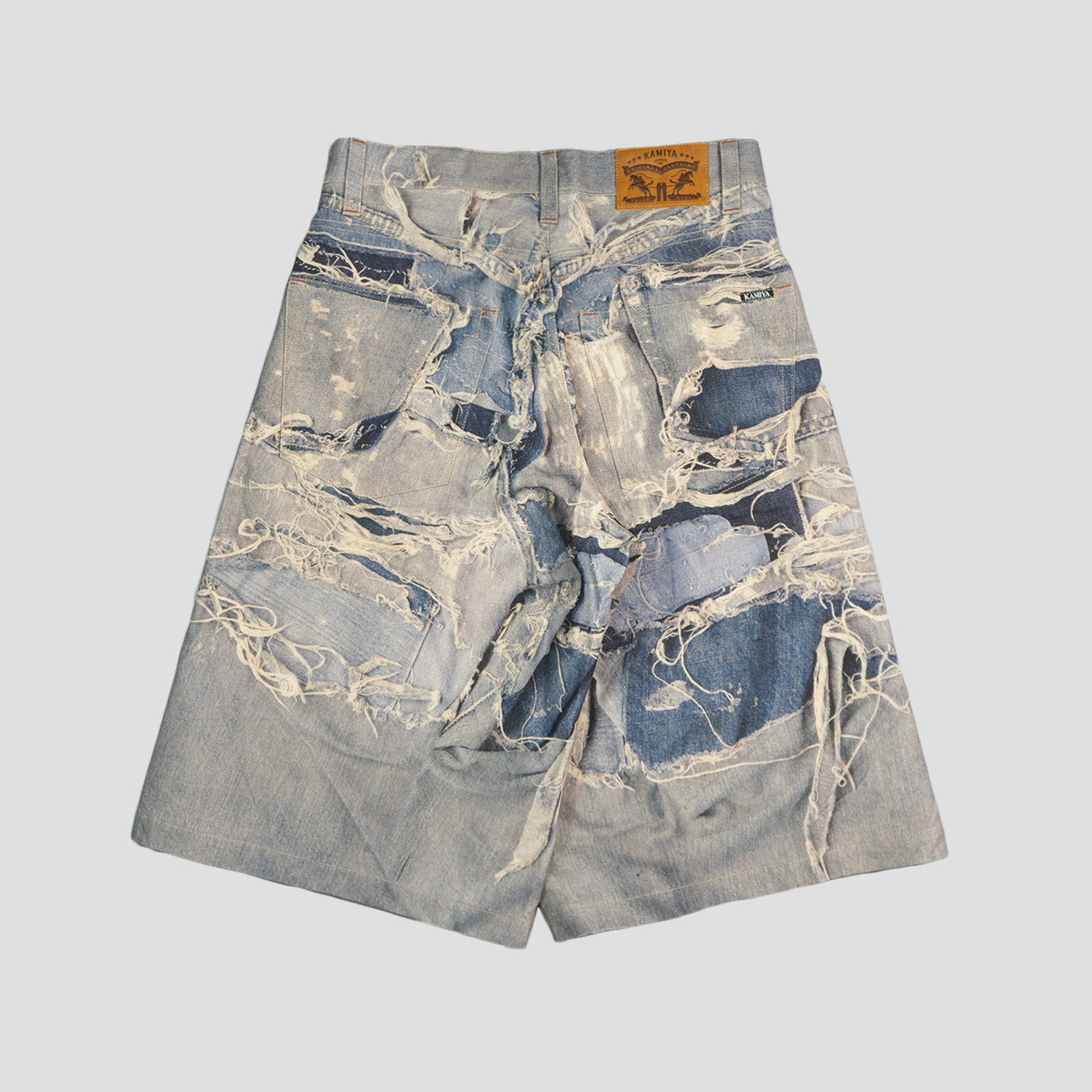 TROMPE L'OEIL PRINT BERBUDA SHORTS