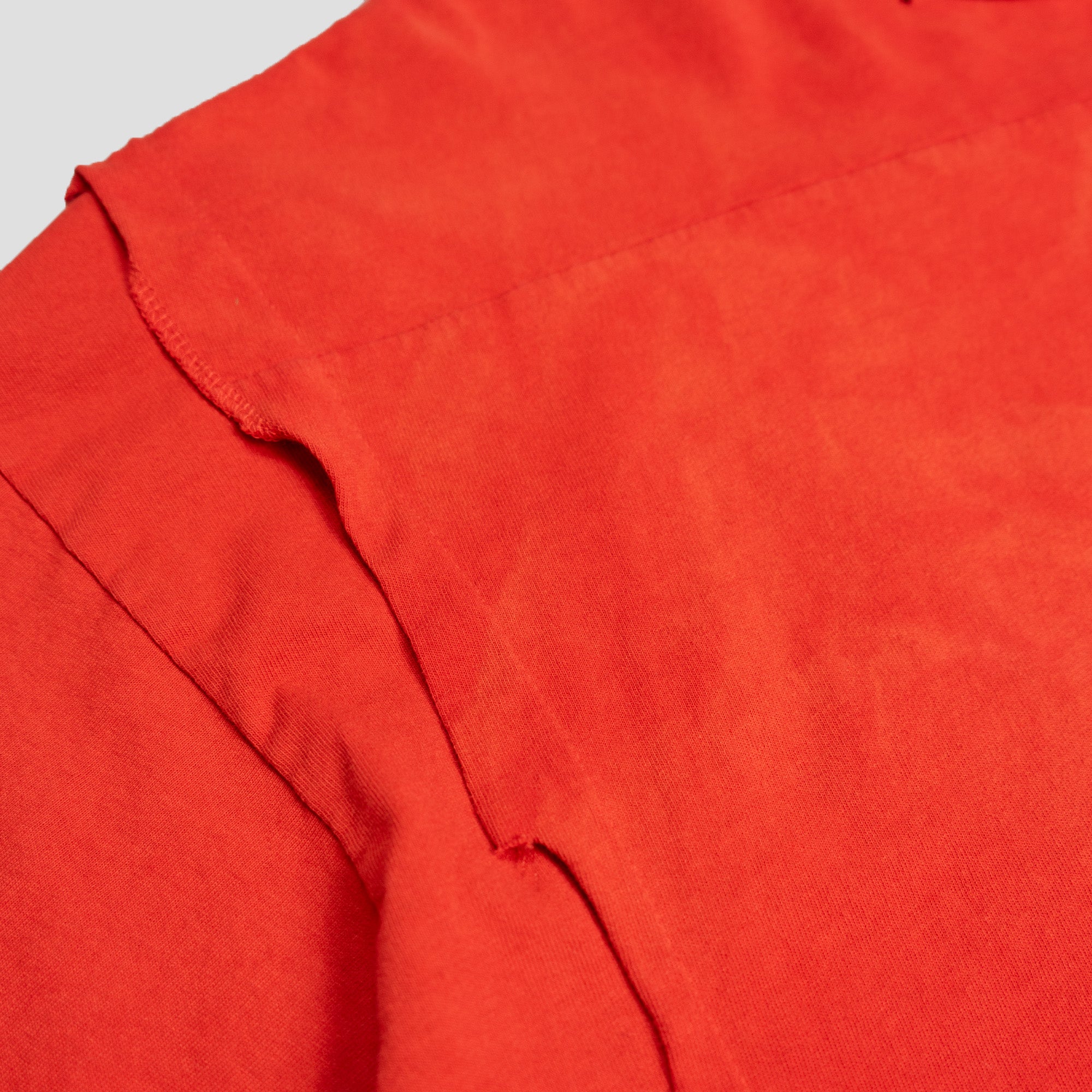 MODA APOCRYPHA QUAD TEE