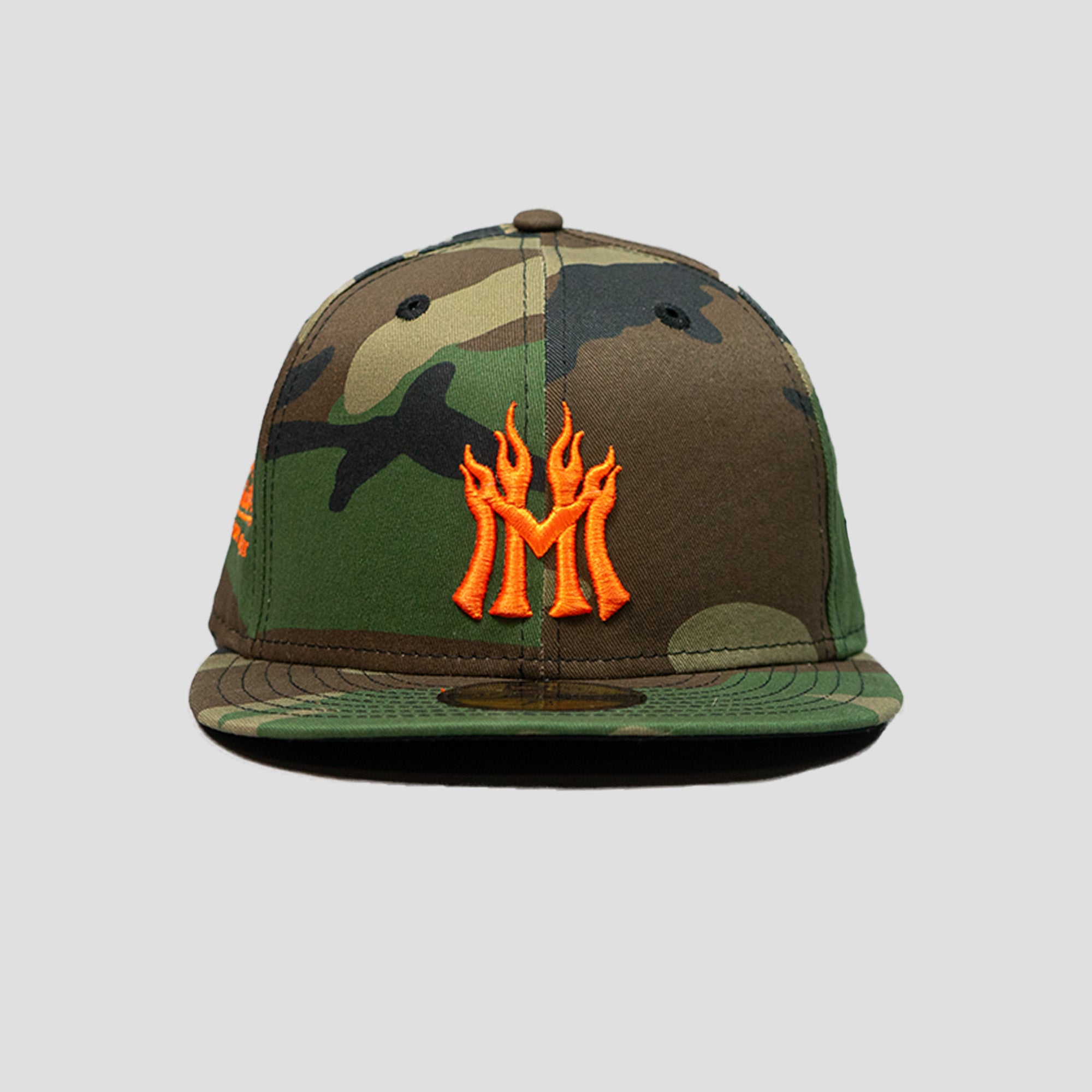 MANNAHATTA NYC FUEGO LOGO HAT (CAMO)