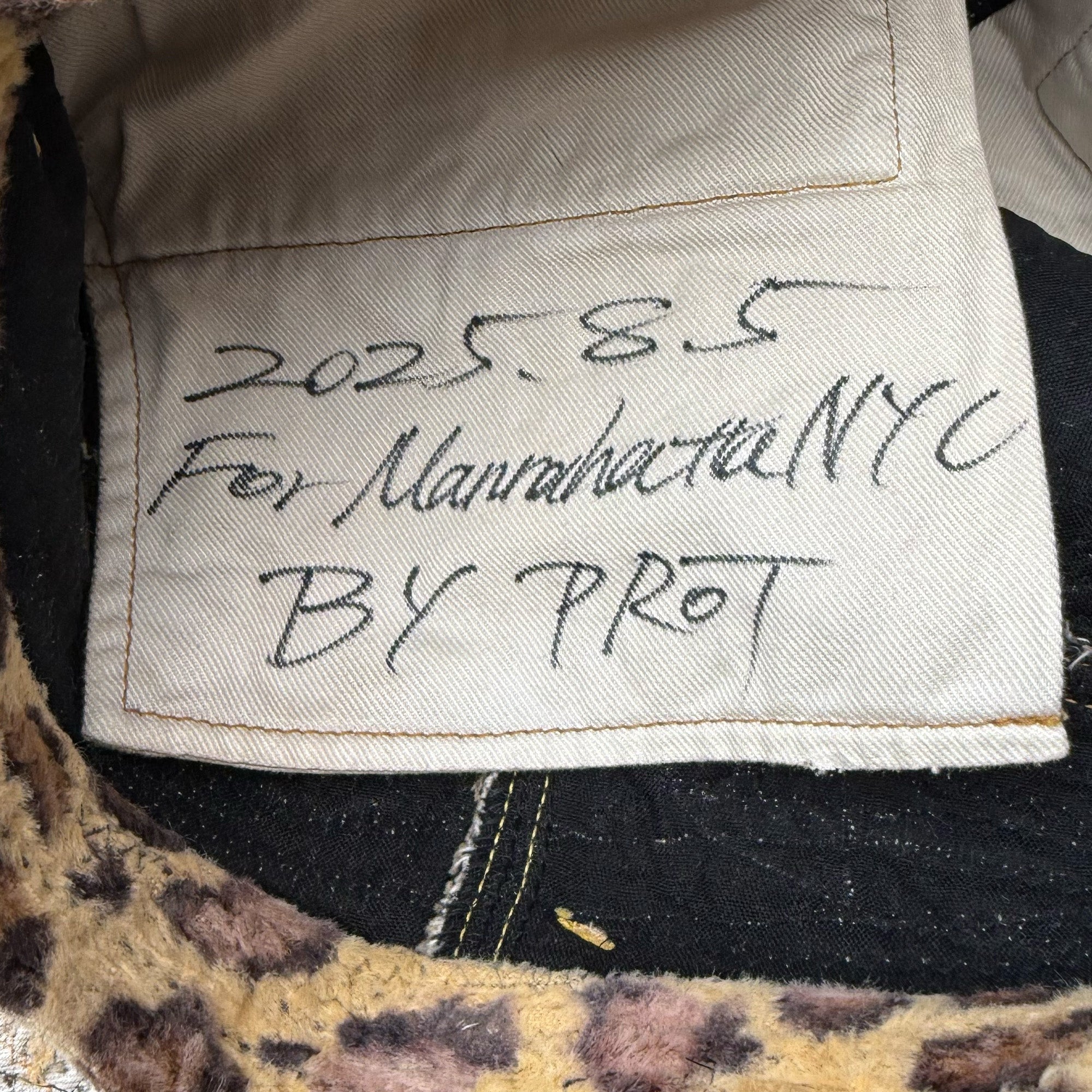 YELLOW LEOPARD ECO FUR BORO x STUDS BAGGY SHORTS