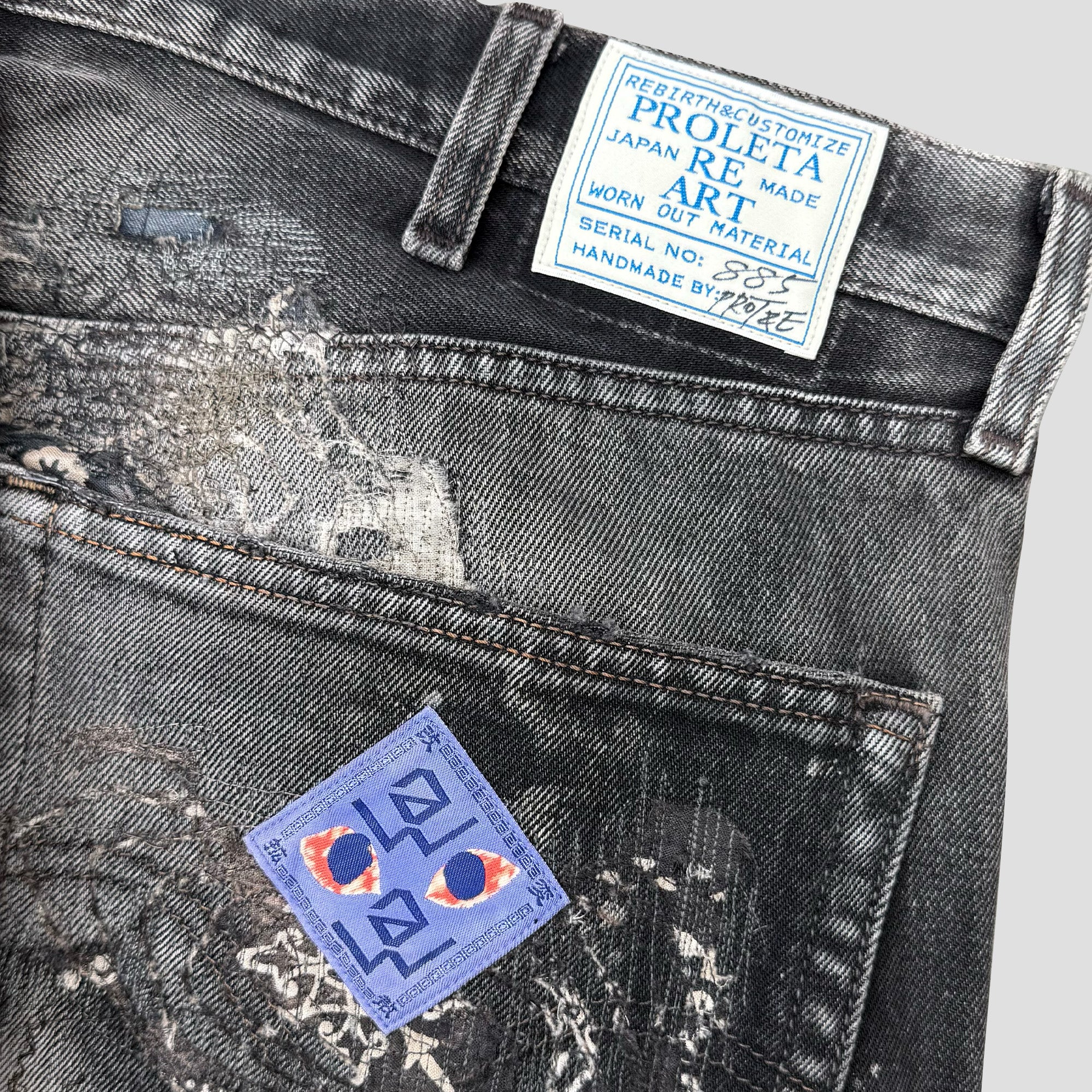 PROLETA RE ART SKULL FACES STUDDED JEANS