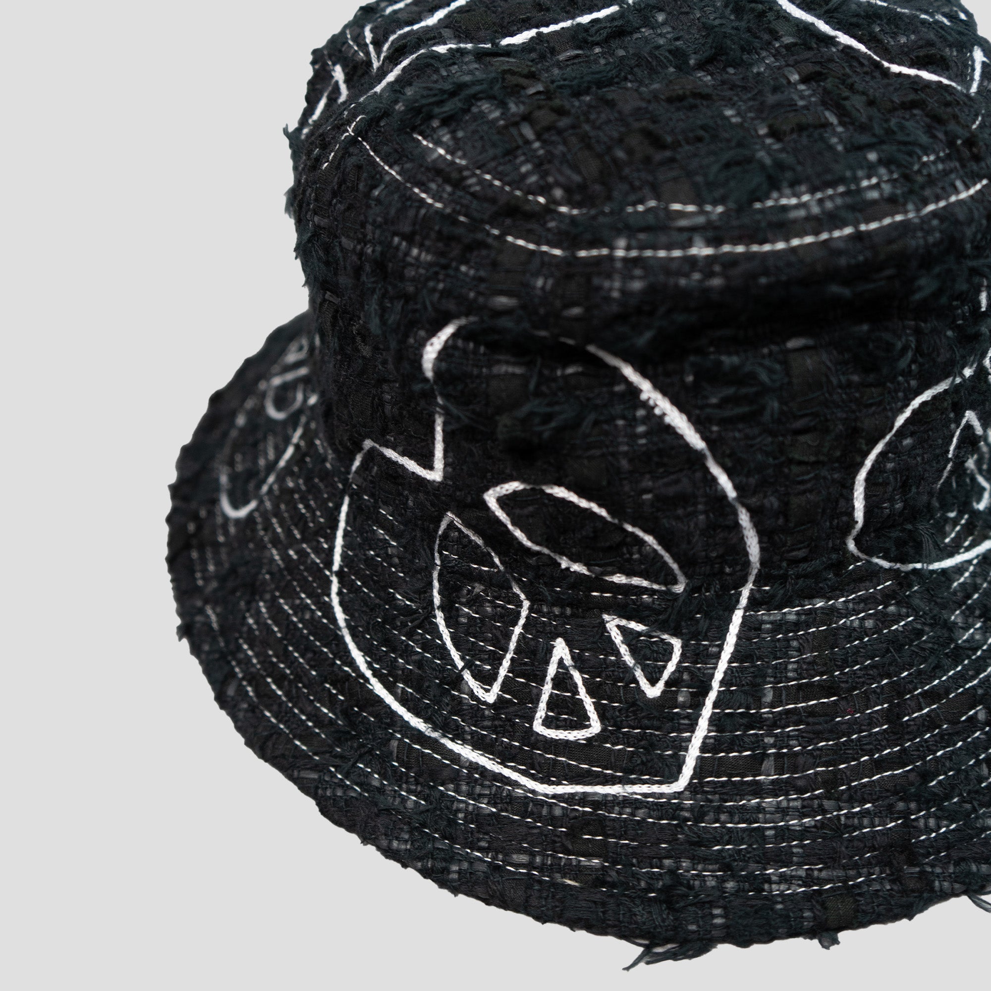 TWEED BUCKET HAT