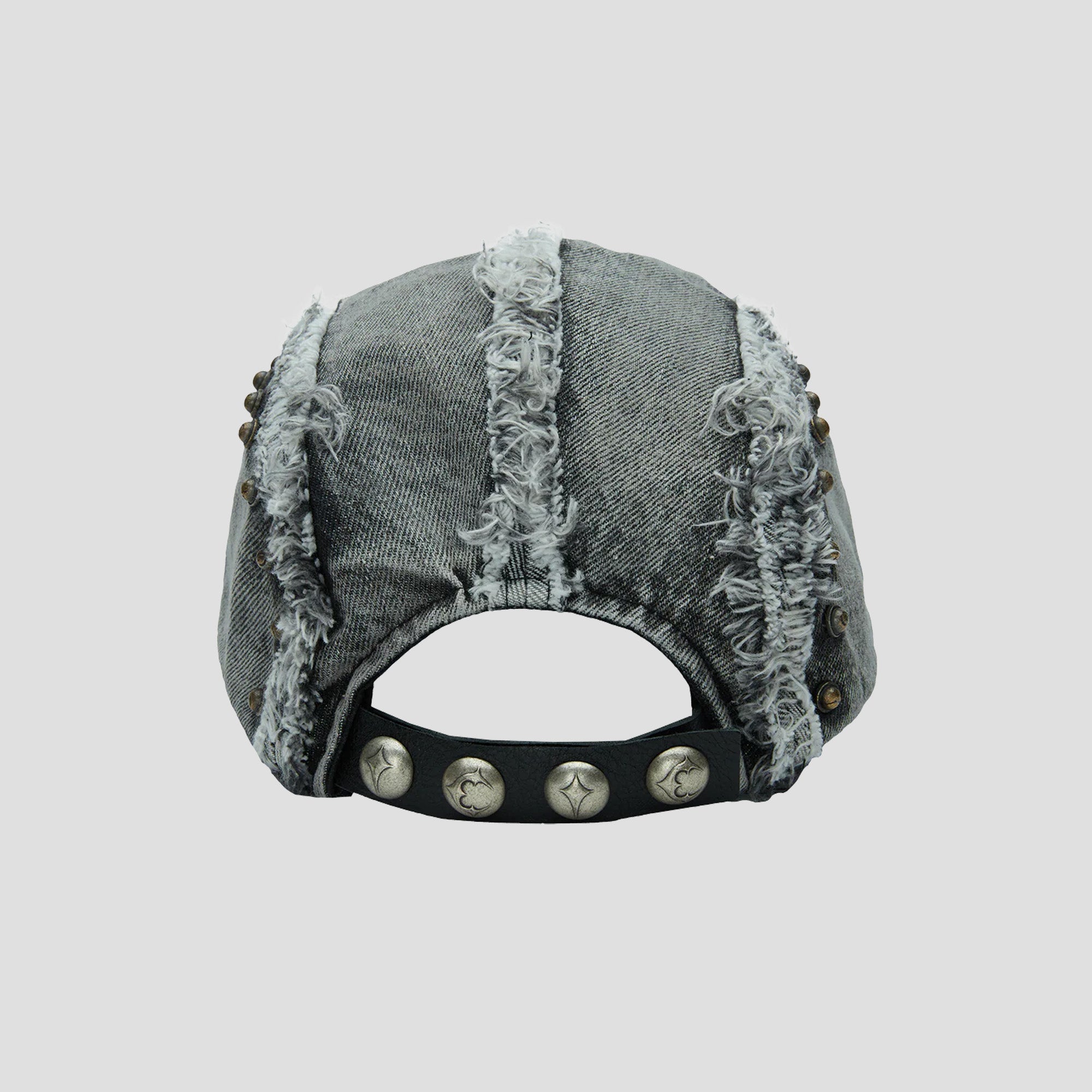 THREE-CLAW CAP