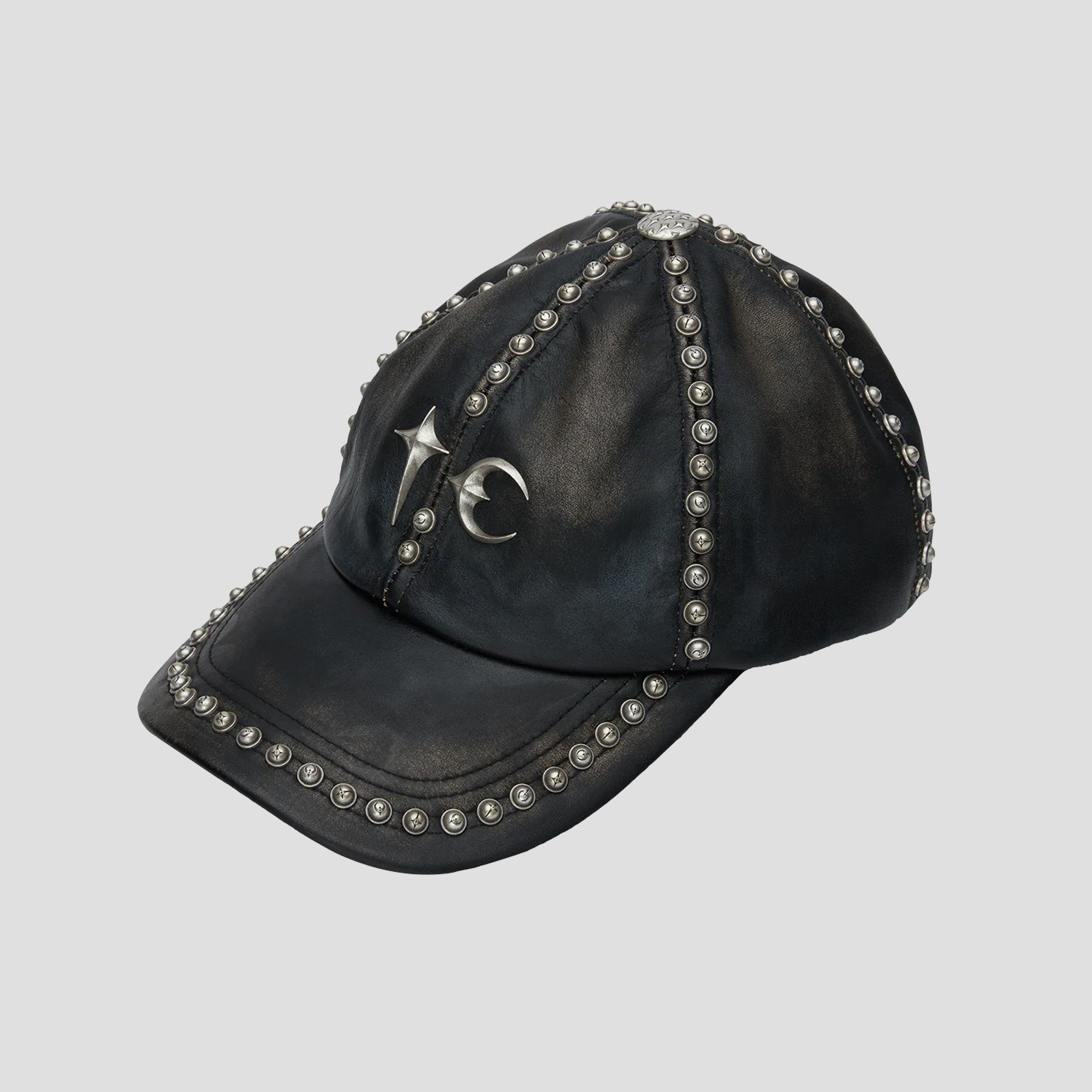 STUDDED WASHED LEATHER CAP