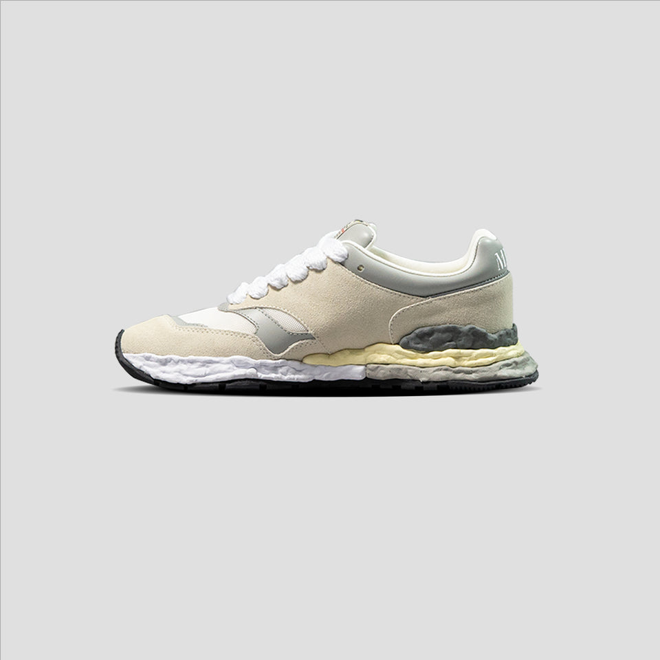 GEORGE OG SOLE LOW-TOP LEATHER SNEAKER