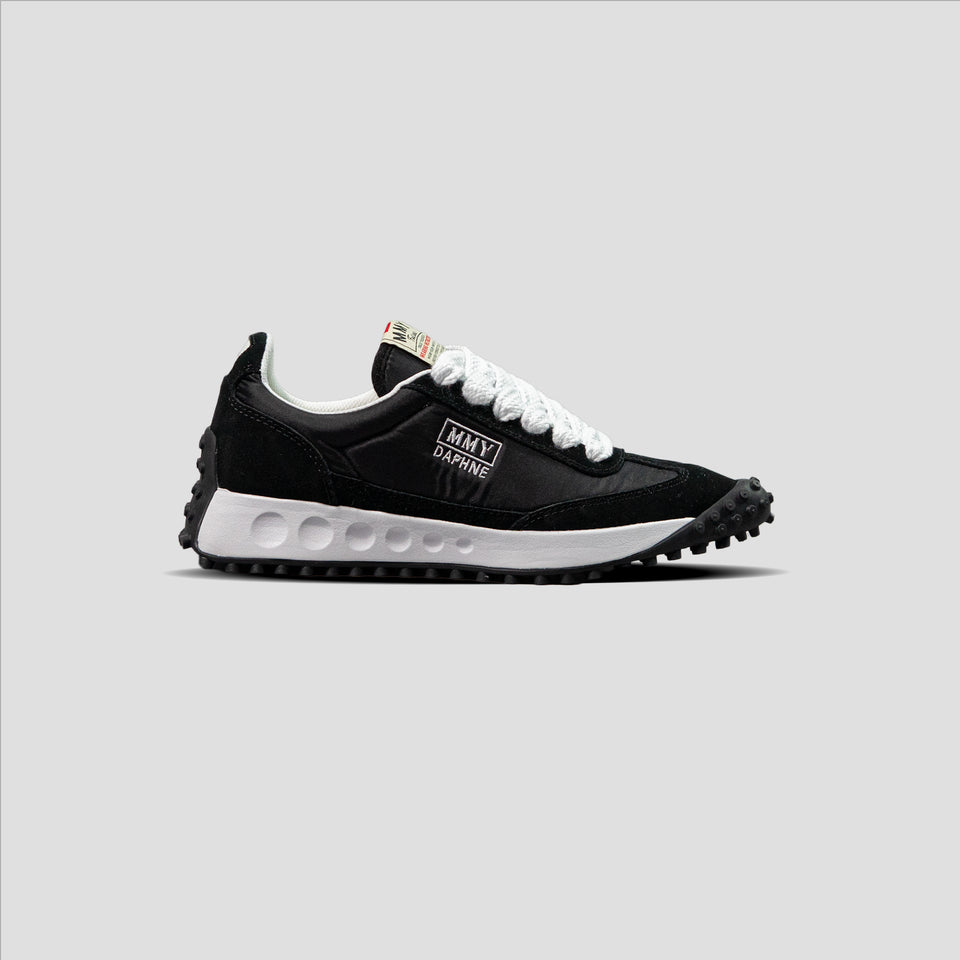 DAPHIE OG SOLE LOW-TOP SNEAKER
